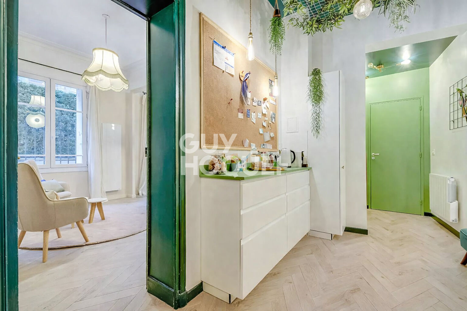 Idéale Profession Libérale - 2 pièces - Refait à neuf - rue Voltaire 75011