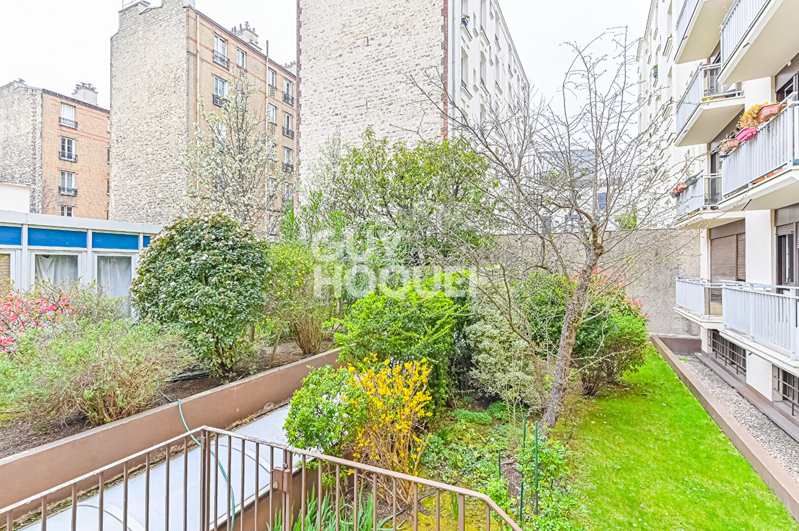 2 pièces avec grande terrasse