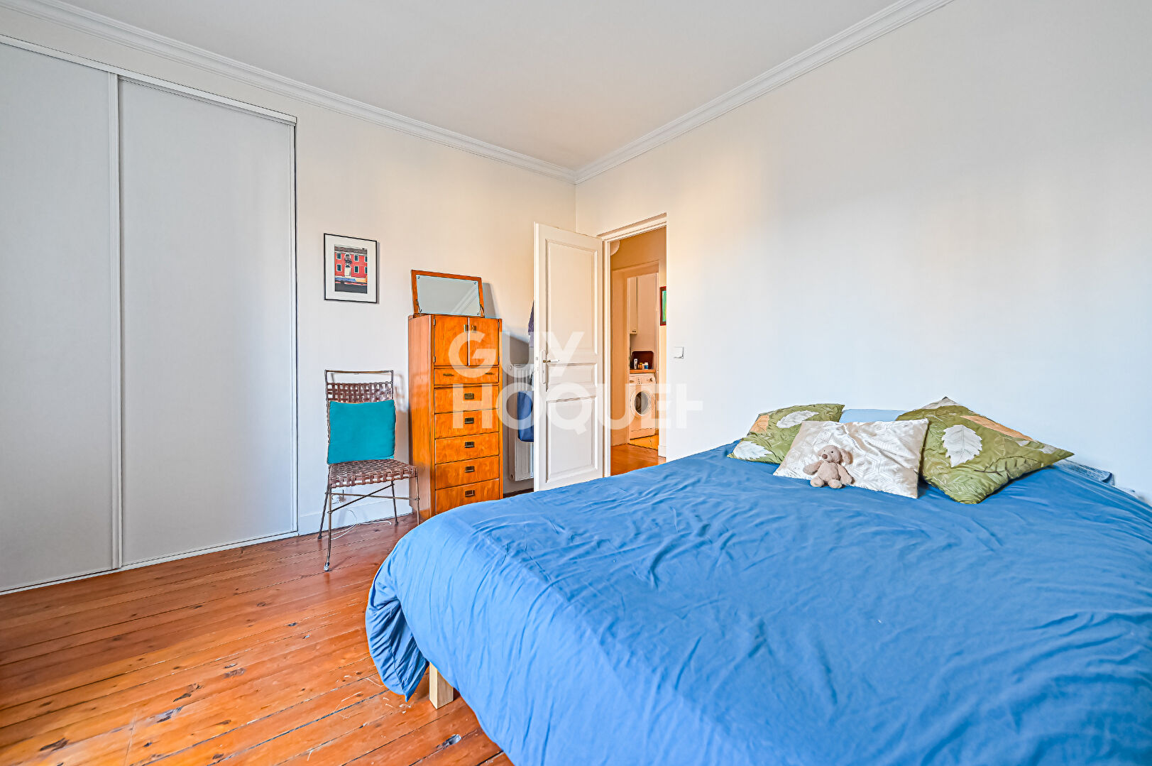 À DEUX PAS DU BOIS DE VINCENNES - GRAND 2 PIÈCES DE 47m2 -