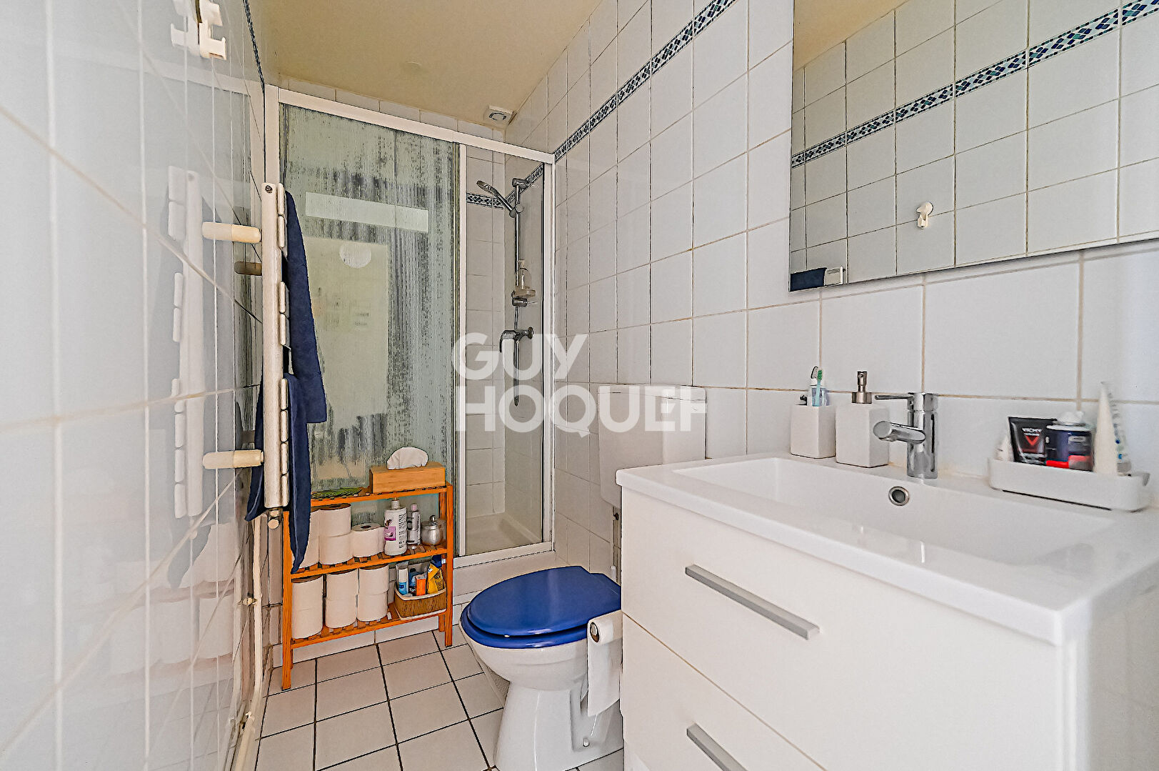 À DEUX PAS DU BOIS DE VINCENNES - GRAND 2 PIÈCES DE 47m2 -