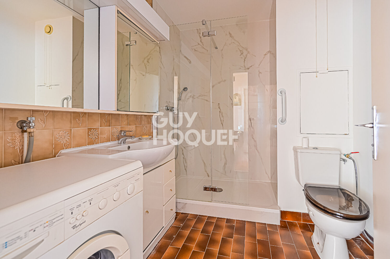 RARE 2 pièces en étage avec balcon