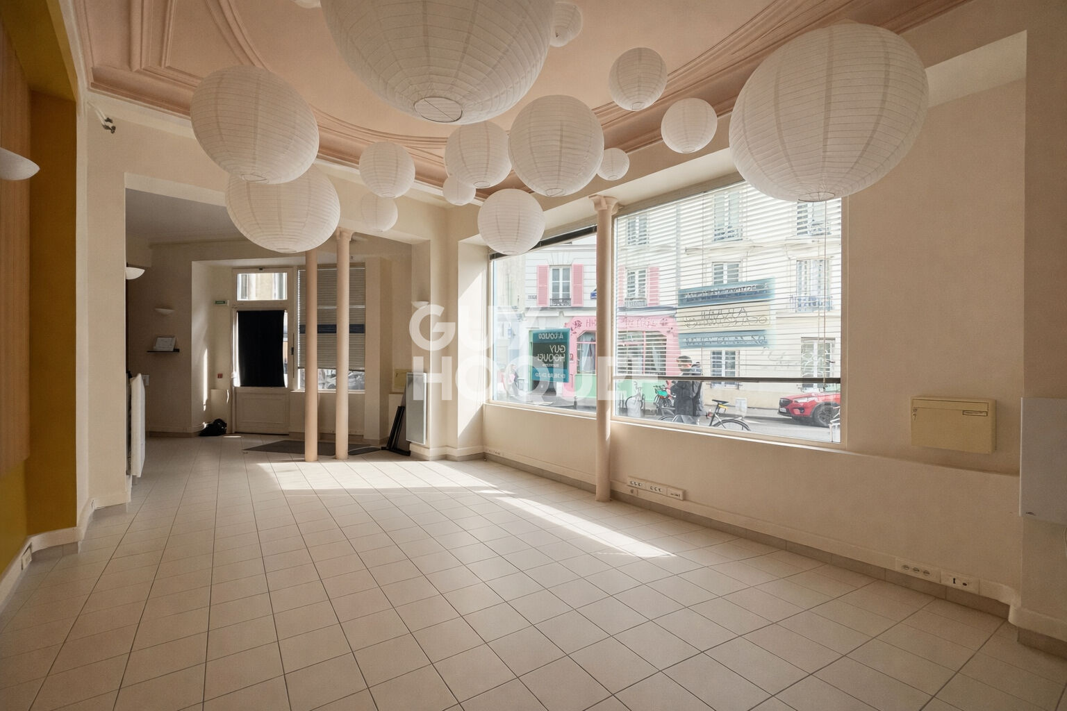 Local commercial Paris 1 pièce(s) 106 m2