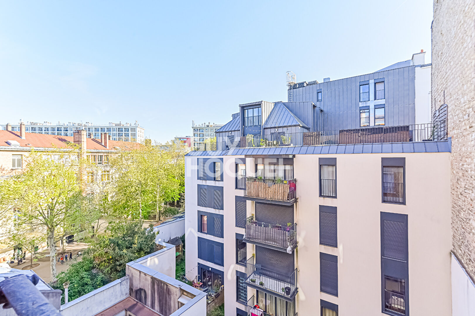 2 pièces - Dugommier (L6) - En étage - Calme - Lumineux