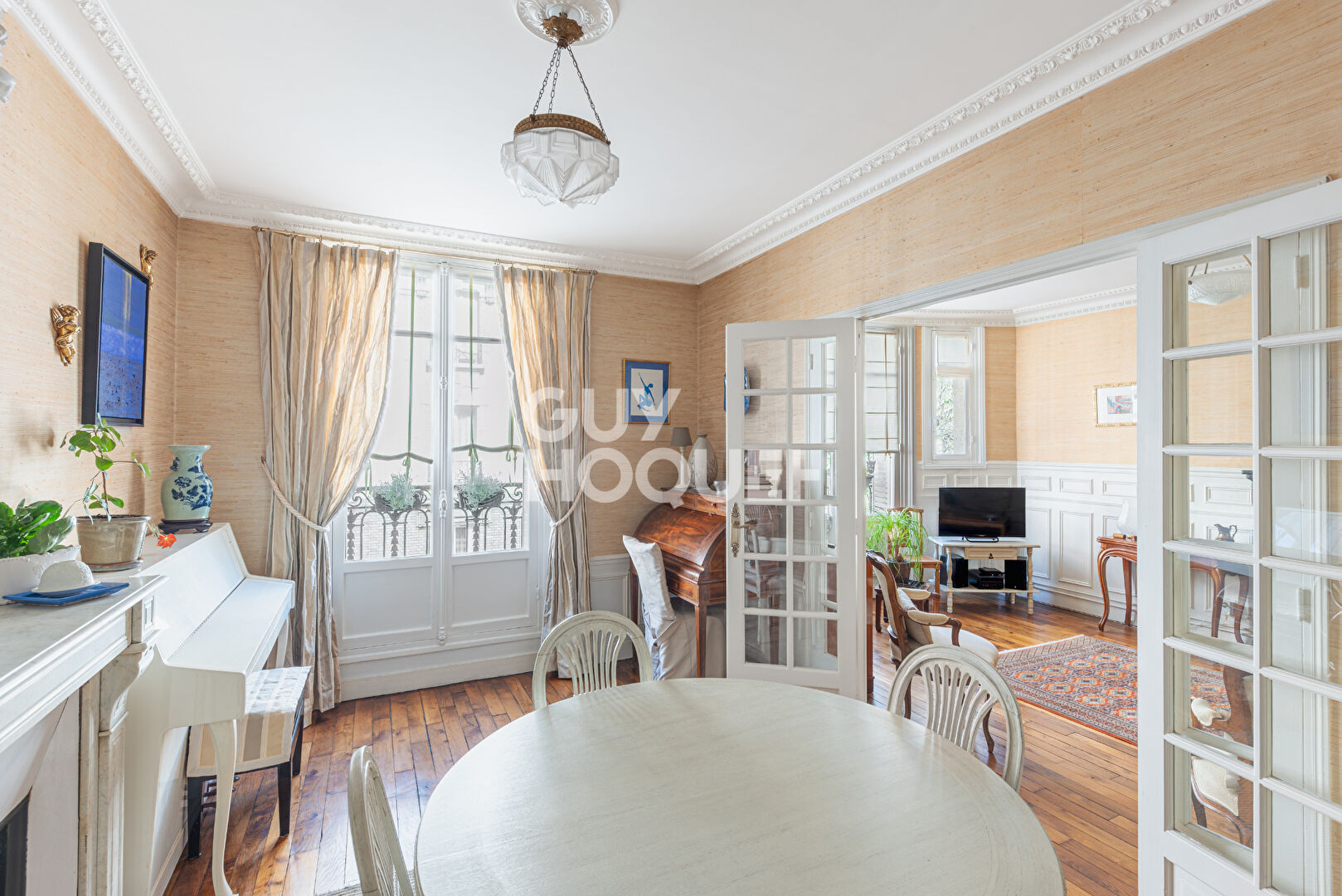 GRAND 3 PIÈCES de 67m2 - CHARME DE L'ANCIEN