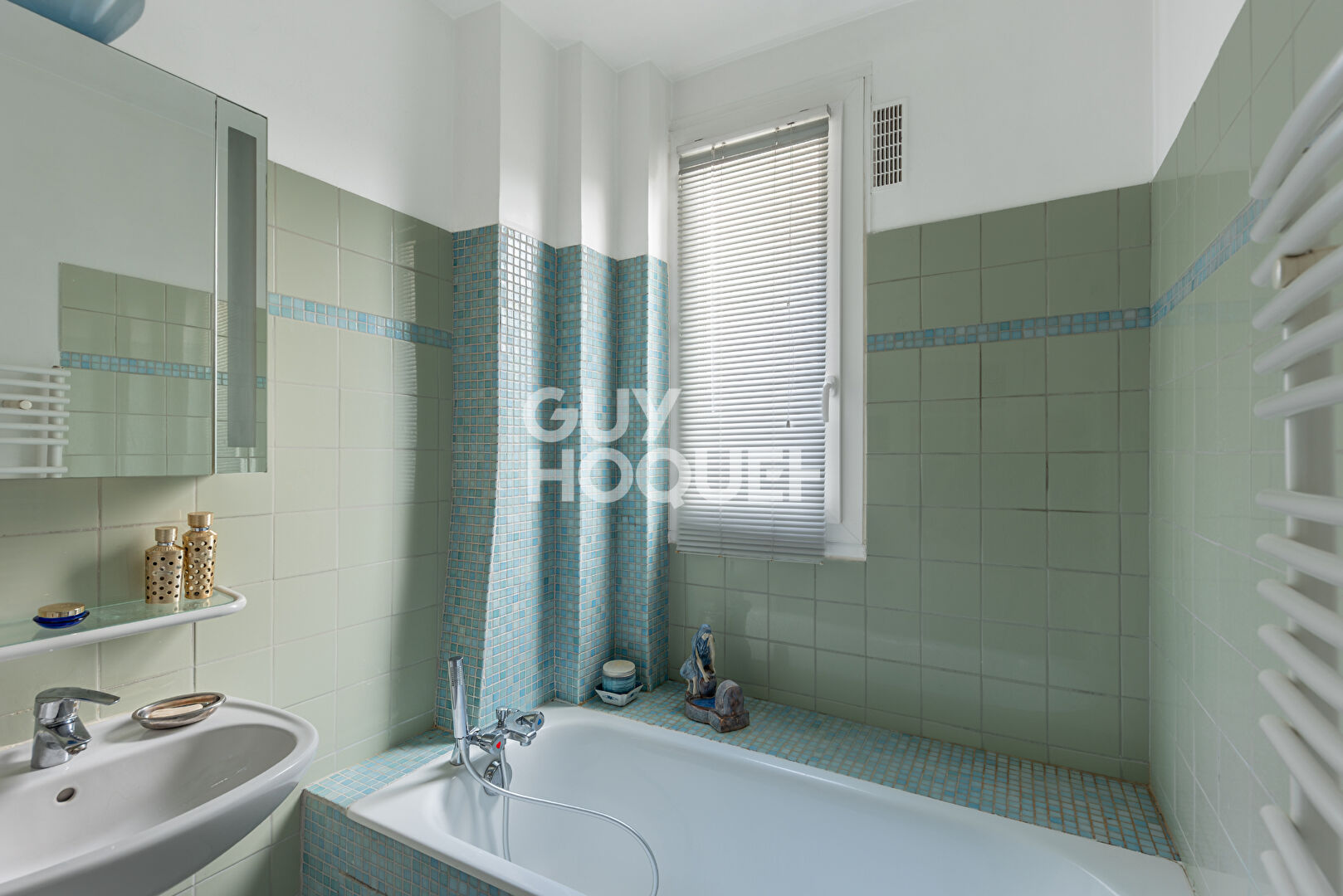 GRAND 3 PIÈCES de 67m2 - CHARME DE L'ANCIEN