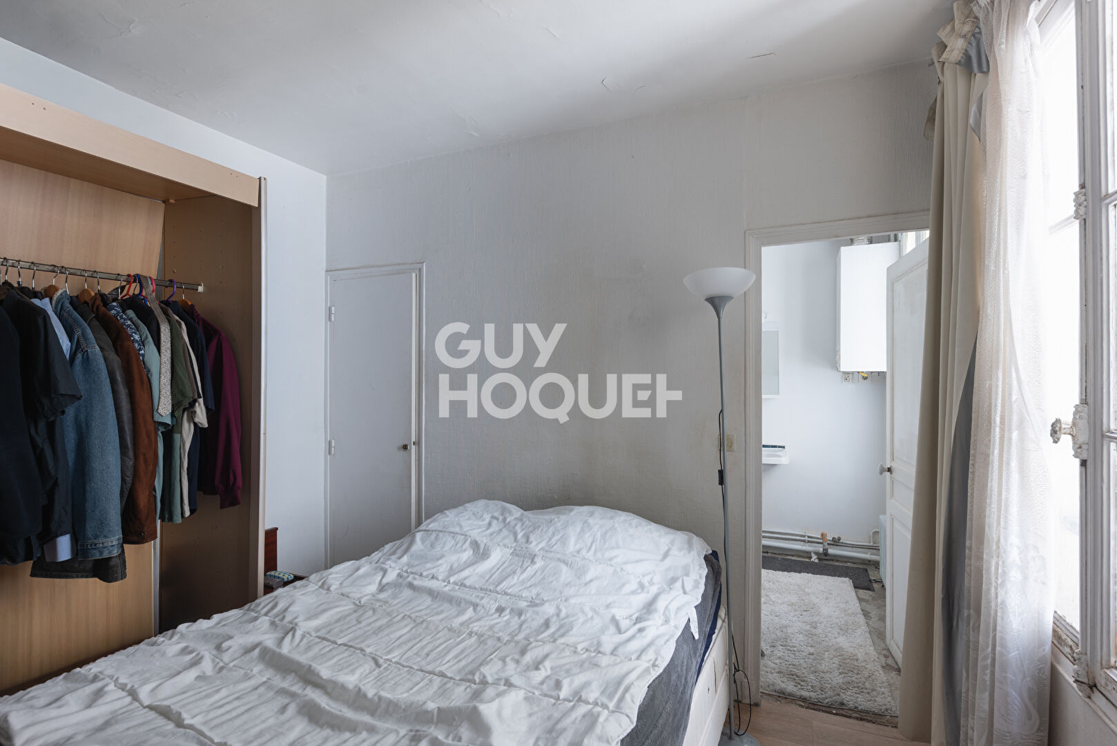 GRAND 2 PIÈCES DE 45m2 À RÉNOVER