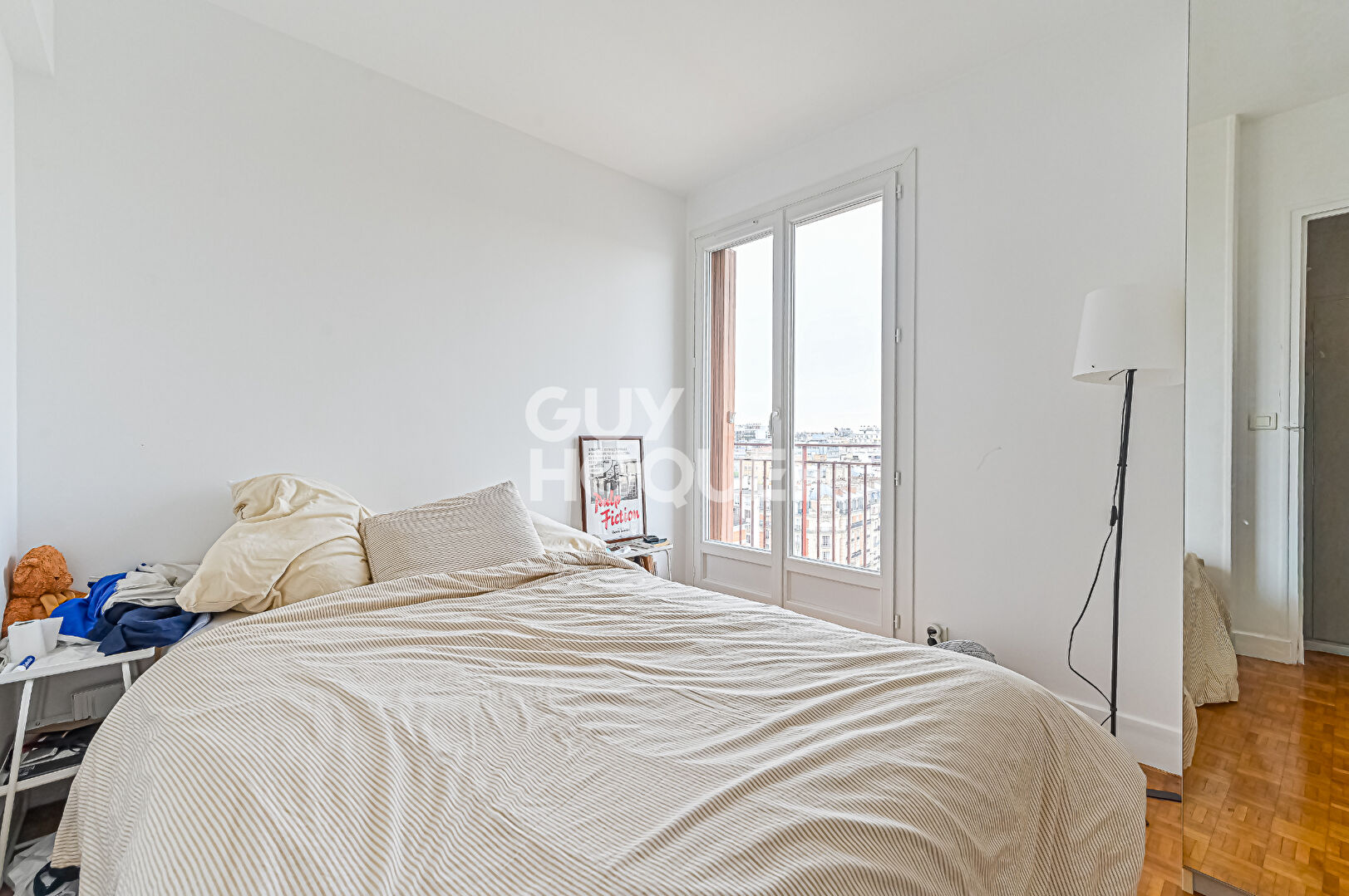 Trois pièces en étage très élevé - Vue dégagée - Lumineux et paisible