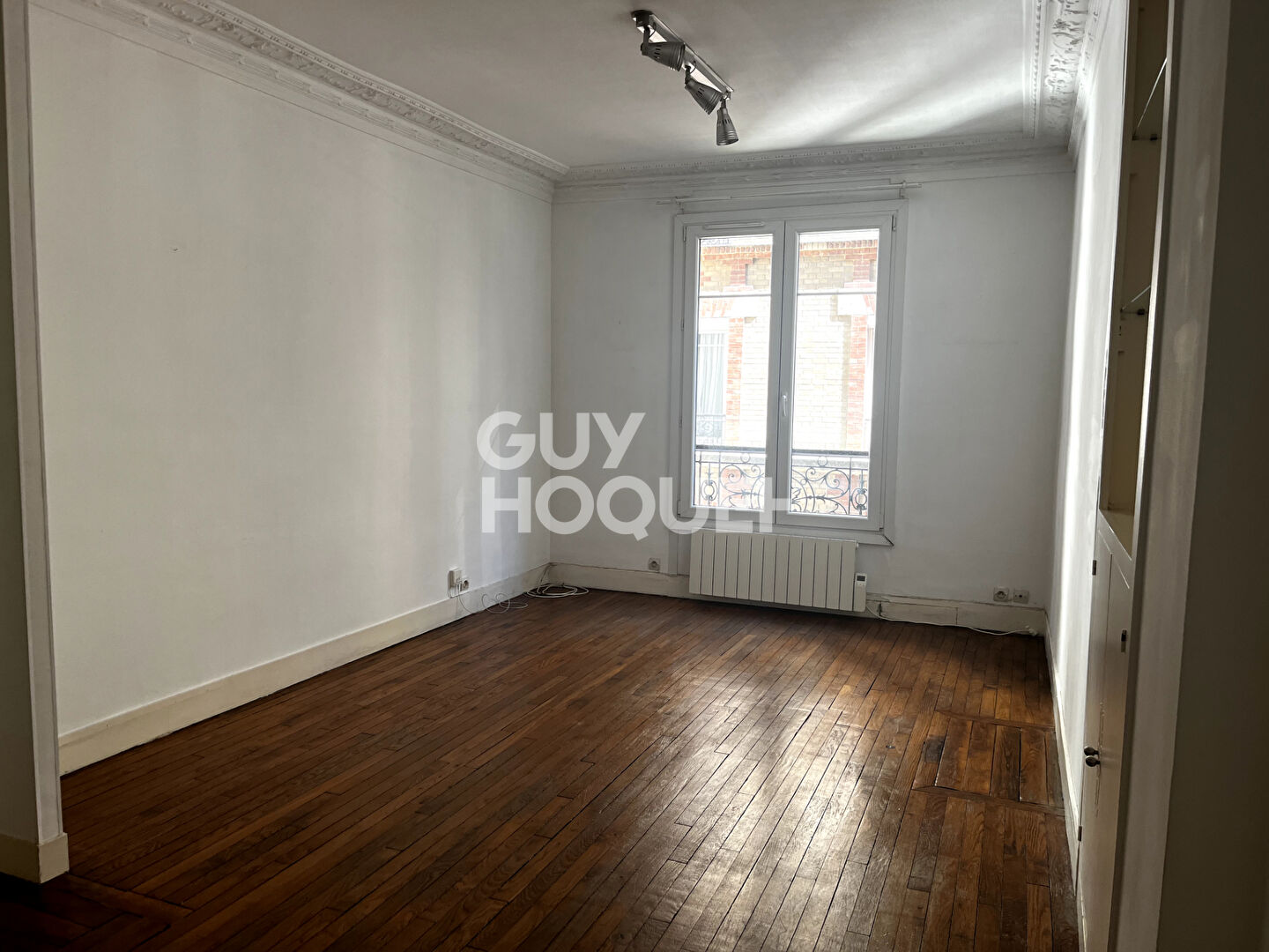RUE TAINE - Très bel appartement - 45 m2 - 3 ème étage ascenseur