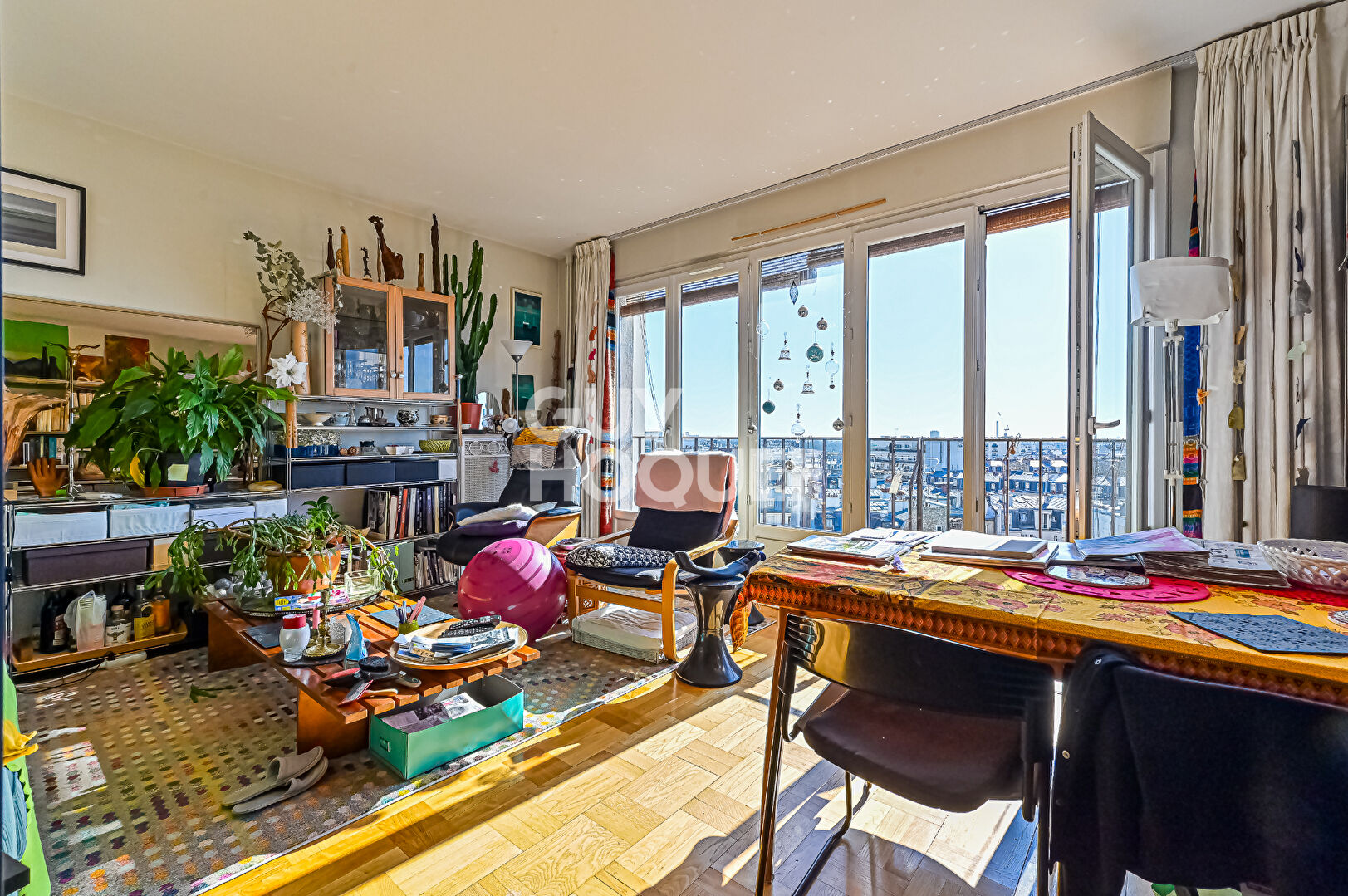 Coup de coeur  - Etage élevé -  Lumineux - BOX