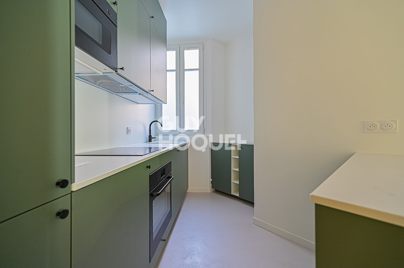 Place Daumesnil - Refait à neuf - Immeuble de caractère - Charme de l'ancien - 3/4 pièces