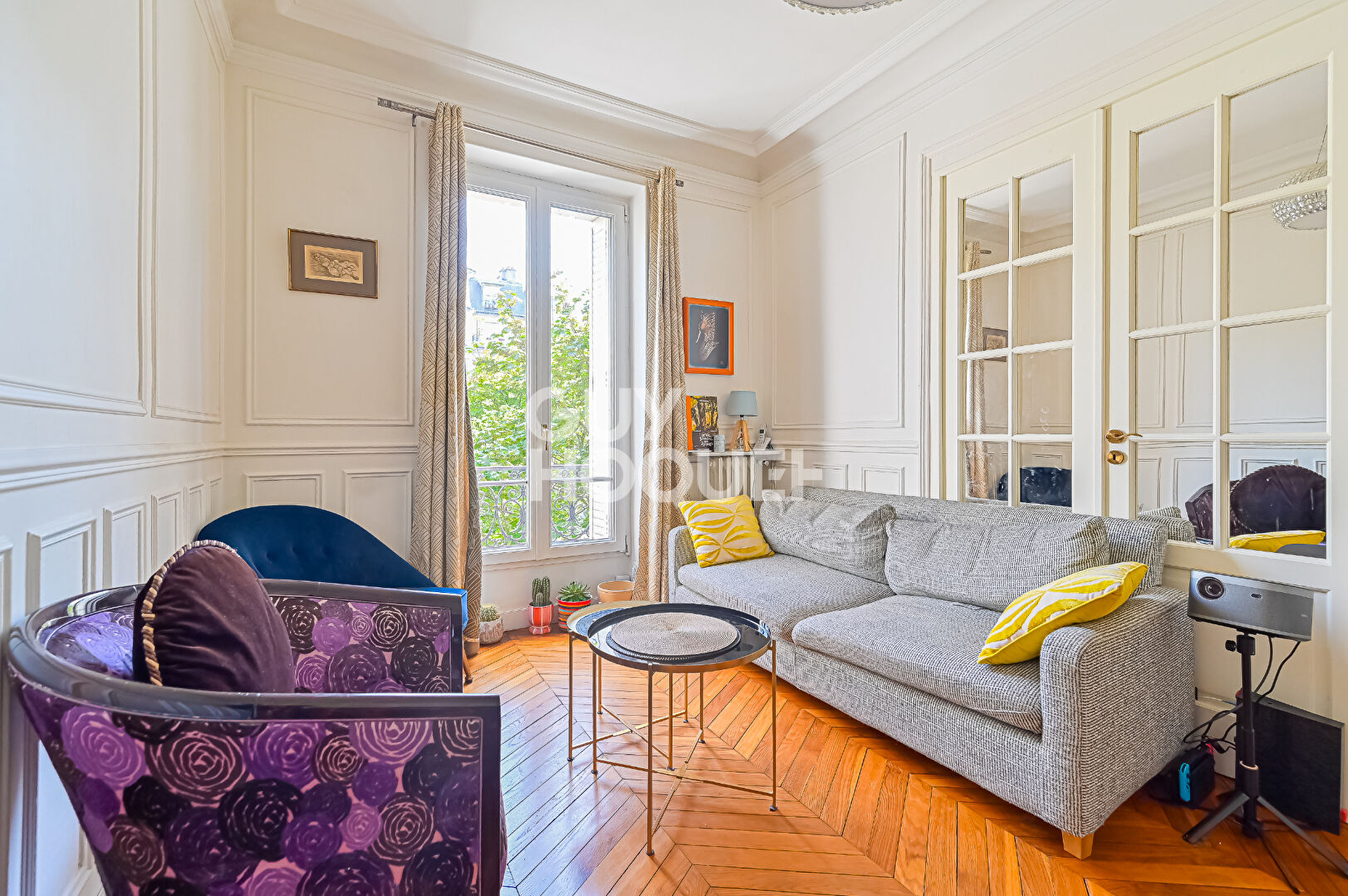 PARIS 12ème - PLACE FÉLIX ÉBOUÉ -  3 PIÈCES EN ETOILE - 58 m² - CHARME DE L'ANCIEN