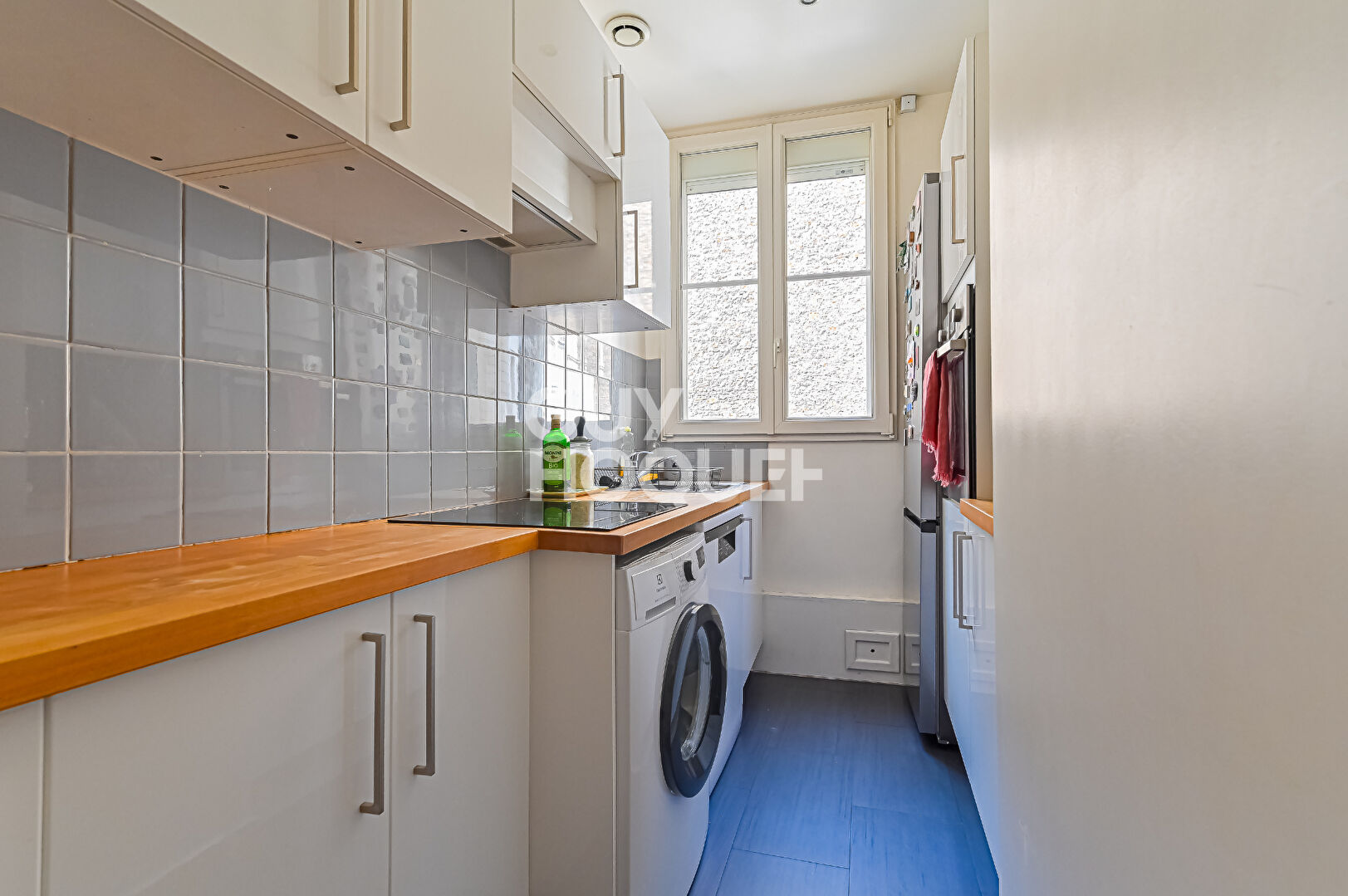 PARIS 12ème - PLACE FÉLIX ÉBOUÉ -  3 PIÈCES EN ETOILE - 58 m² - CHARME DE L'ANCIEN