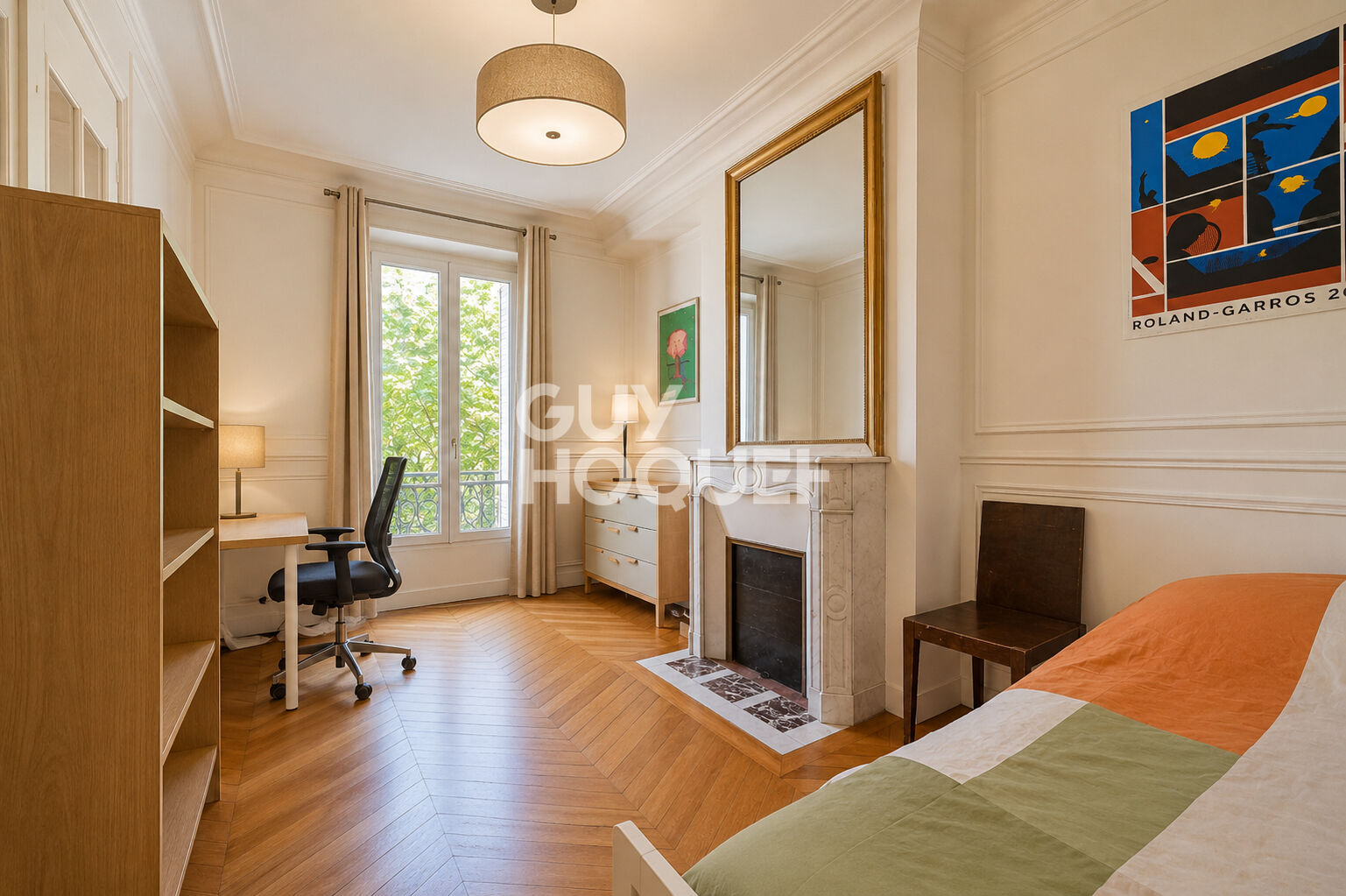 PARIS 12ème - PLACE FÉLIX ÉBOUÉ -  3 PIÈCES EN ETOILE - 58 m² - CHARME DE L'ANCIEN
