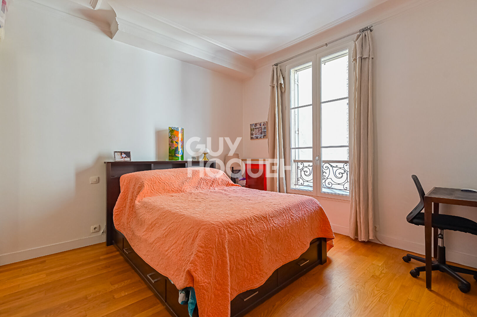 PARIS 12ème - PLACE FÉLIX ÉBOUÉ -  3 PIÈCES EN ETOILE - 58 m² - CHARME DE L'ANCIEN