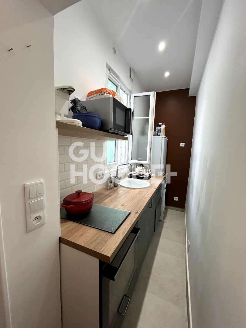 Appartement Paris 3 pièce(s) 43.93 m2