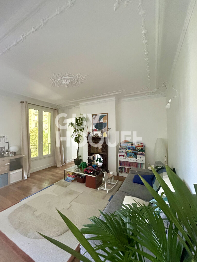 Appartement Paris 3 pièce(s) 63.18 m2