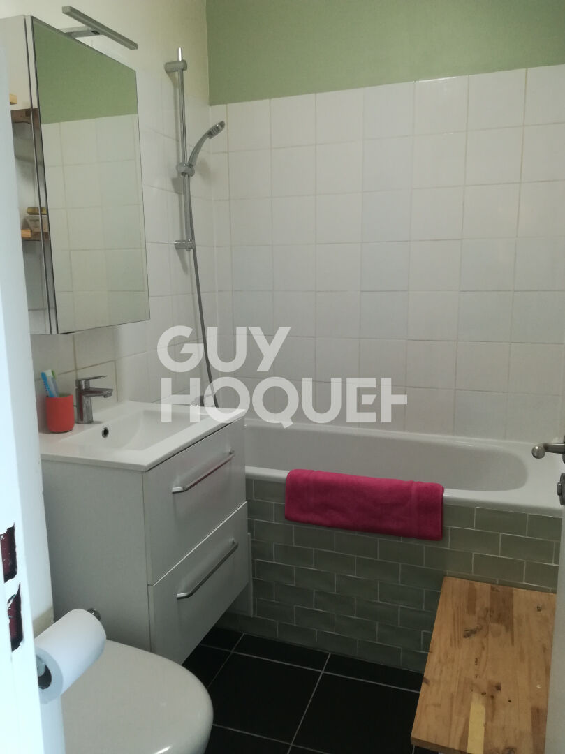 Appartement Paris 3 pièce(s) 55.12 m2