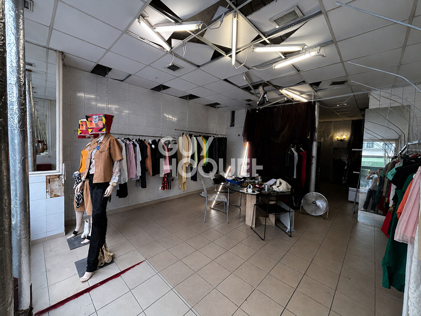 À louer ? Local commercial avec vitrine ? Paris 10?