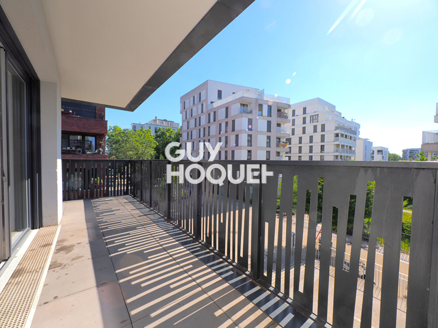 NOISY-LE-SEC  3 PIÈCES TERRASSE PARKING RÉSIDENCE RÉCENTE