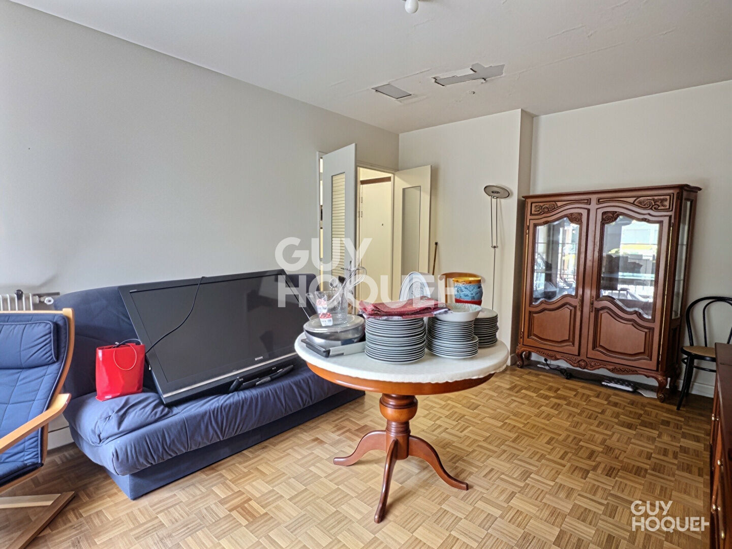 Gros potentiel - 2 pièces 44m2 + 5 m2 de balcon