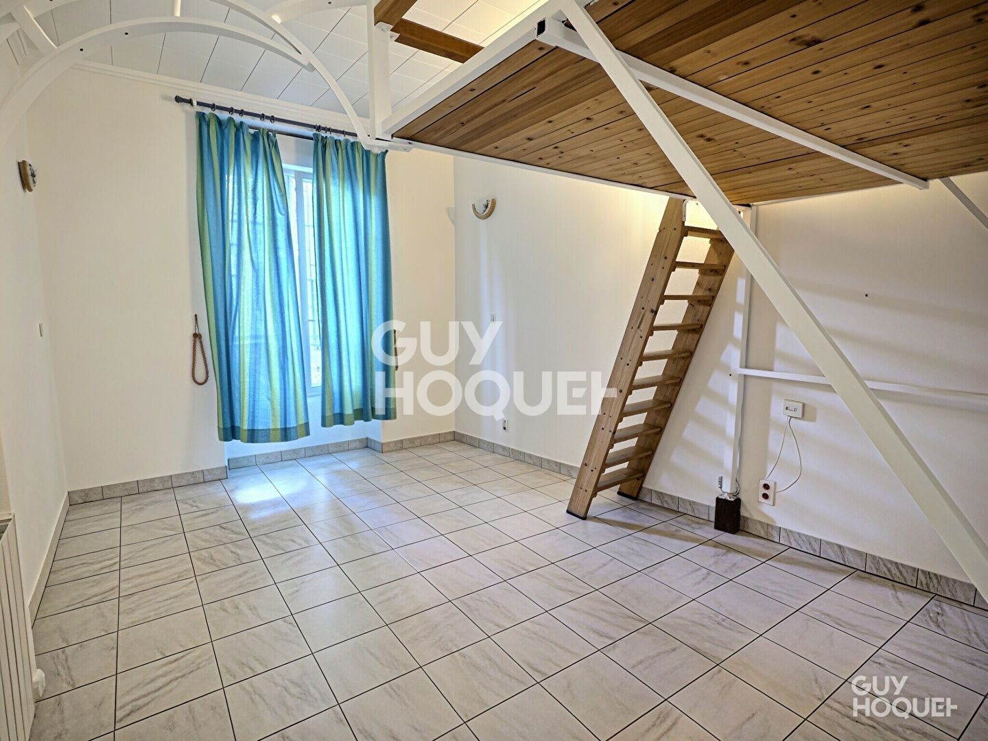 Appartement 1 pièce 24 m² · à Paris · 24 m² · 182 000 €/mois