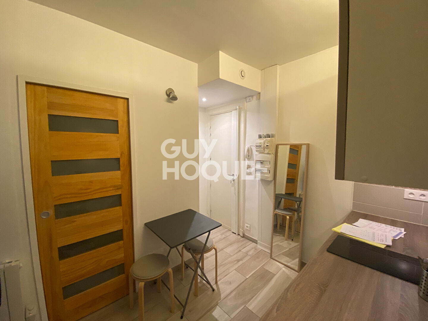 Appartement 2 pièces 19 m² · à Paris · 19 m² · 215 000 €