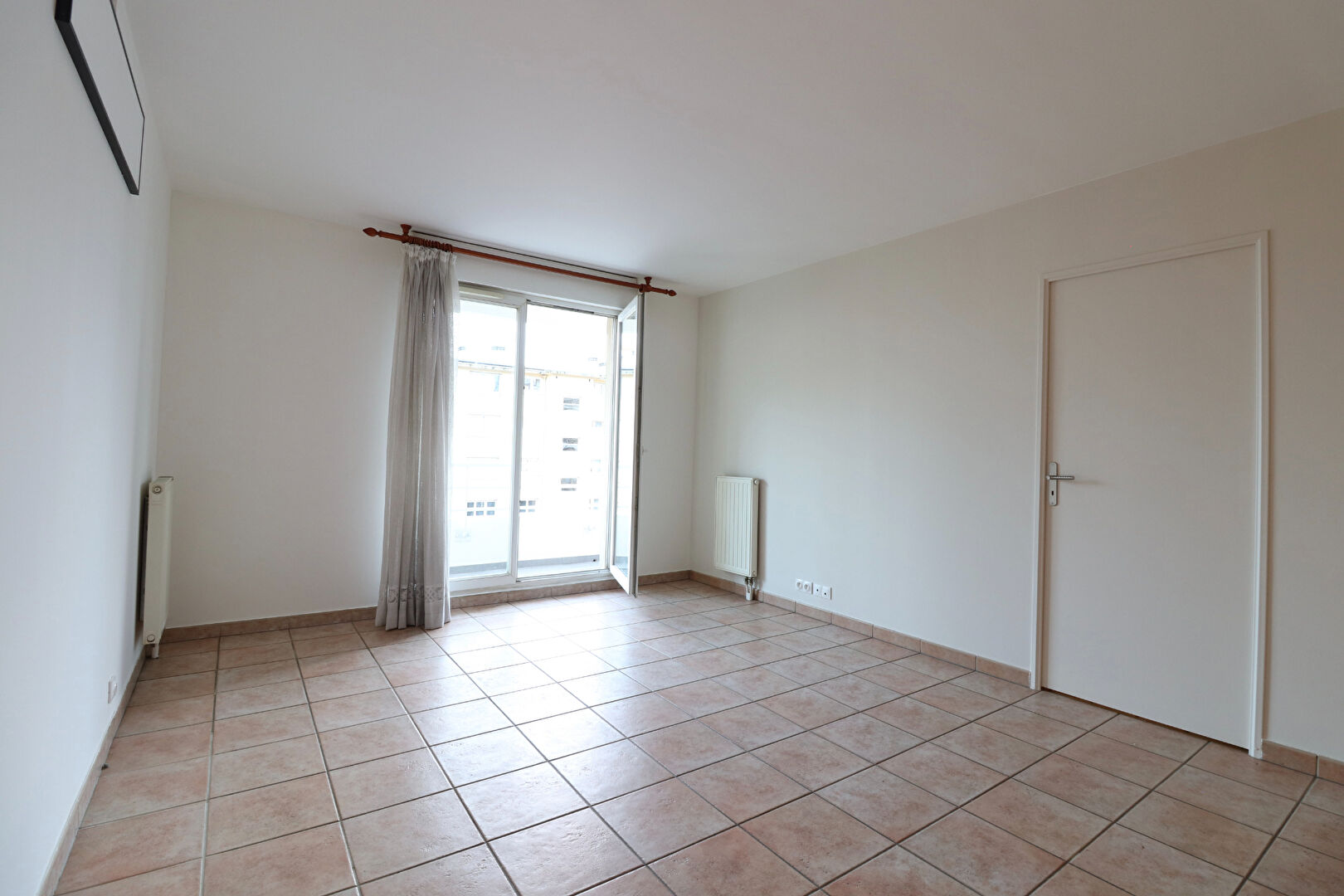 Appartement 2 pièces avec Balcon & Parking - Vitry Sur Seine