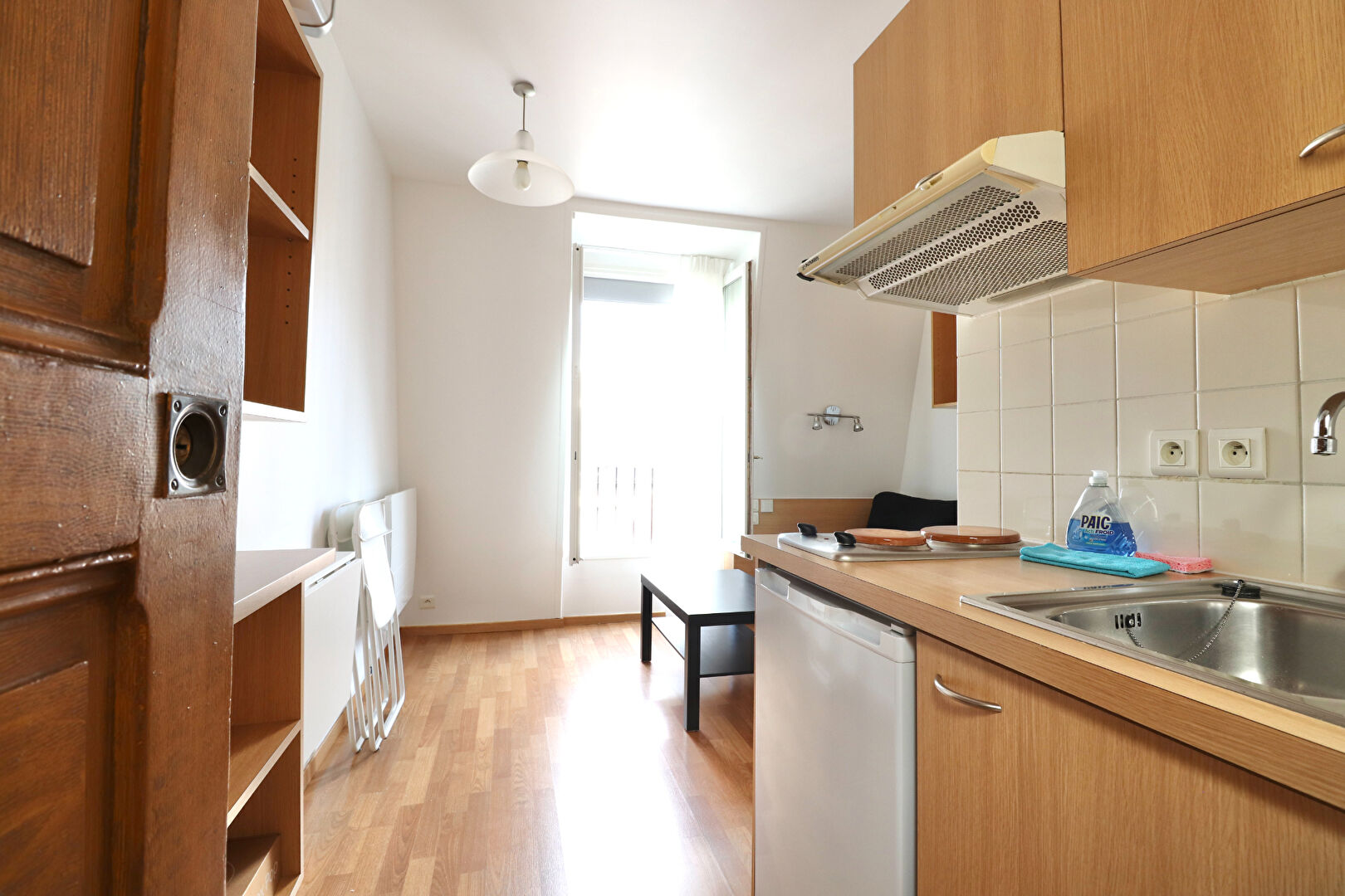 Studio de 12,53m2 meublé et bureau