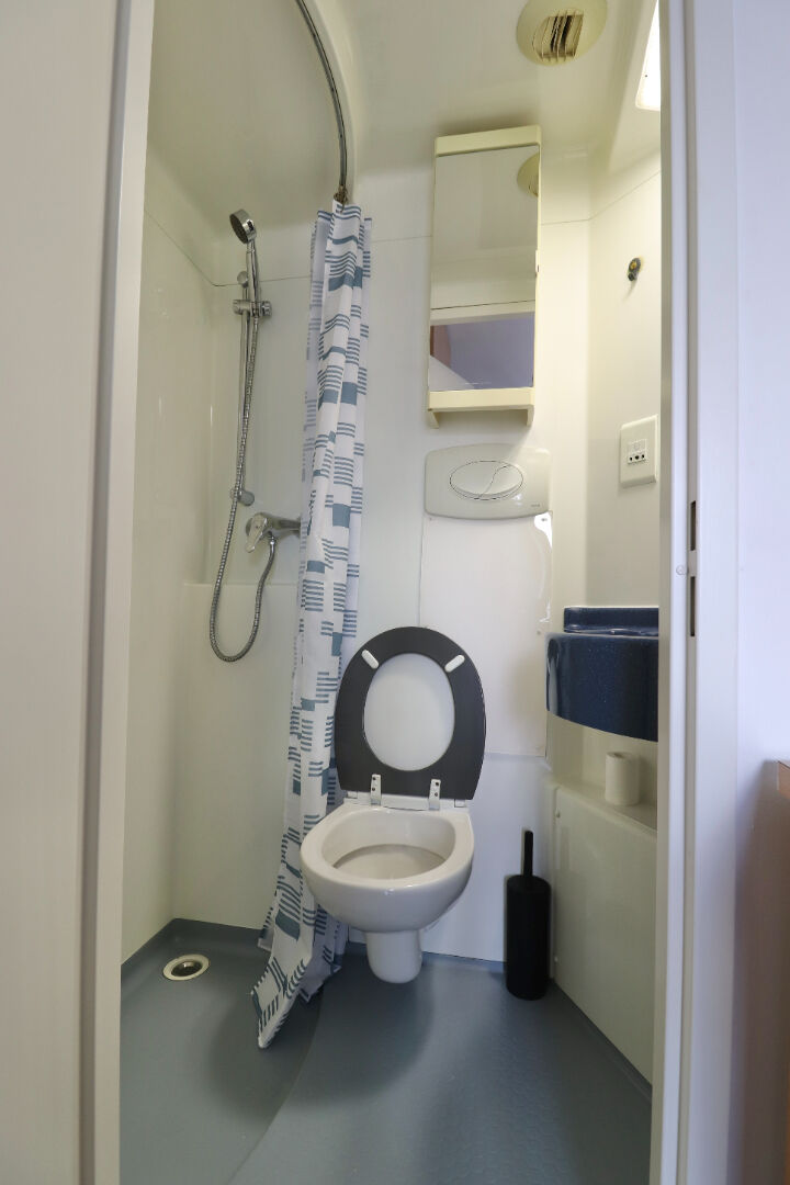 Studio de 12,53m2 meublé et bureau