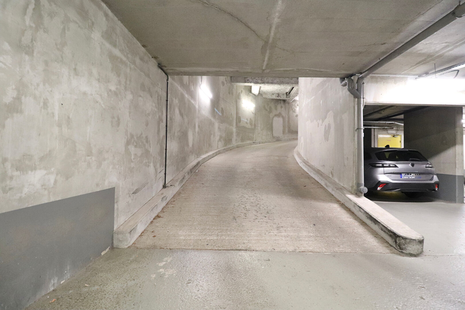 Parking / box