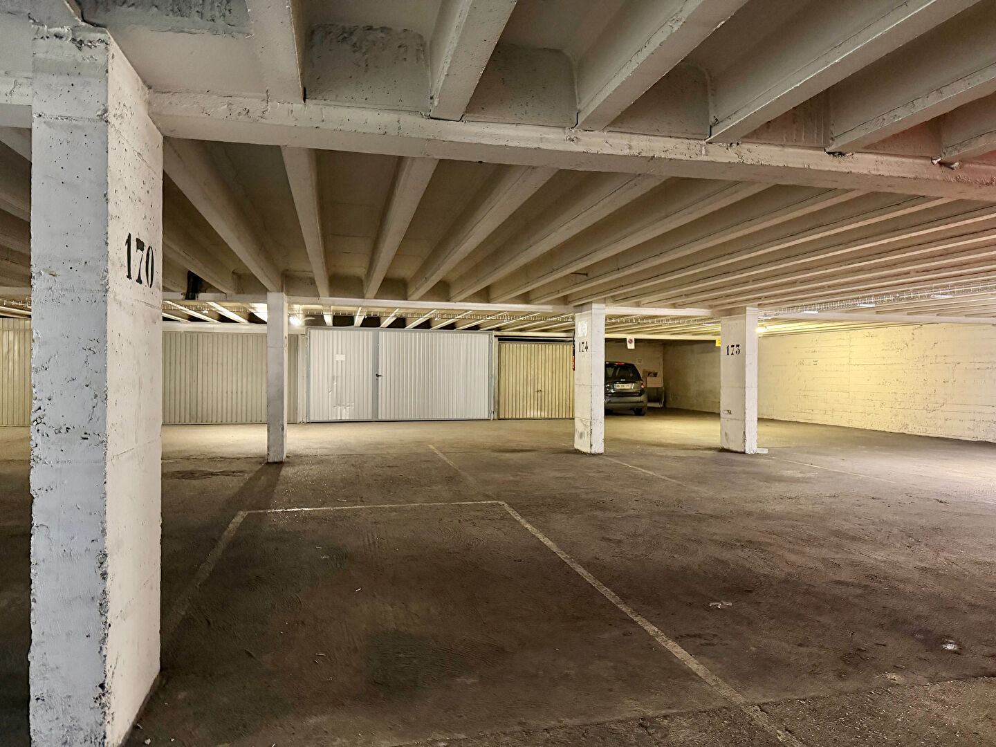 Un emplacement de Parking, Paris 13e - Triangle de Choisy · 14 000 €