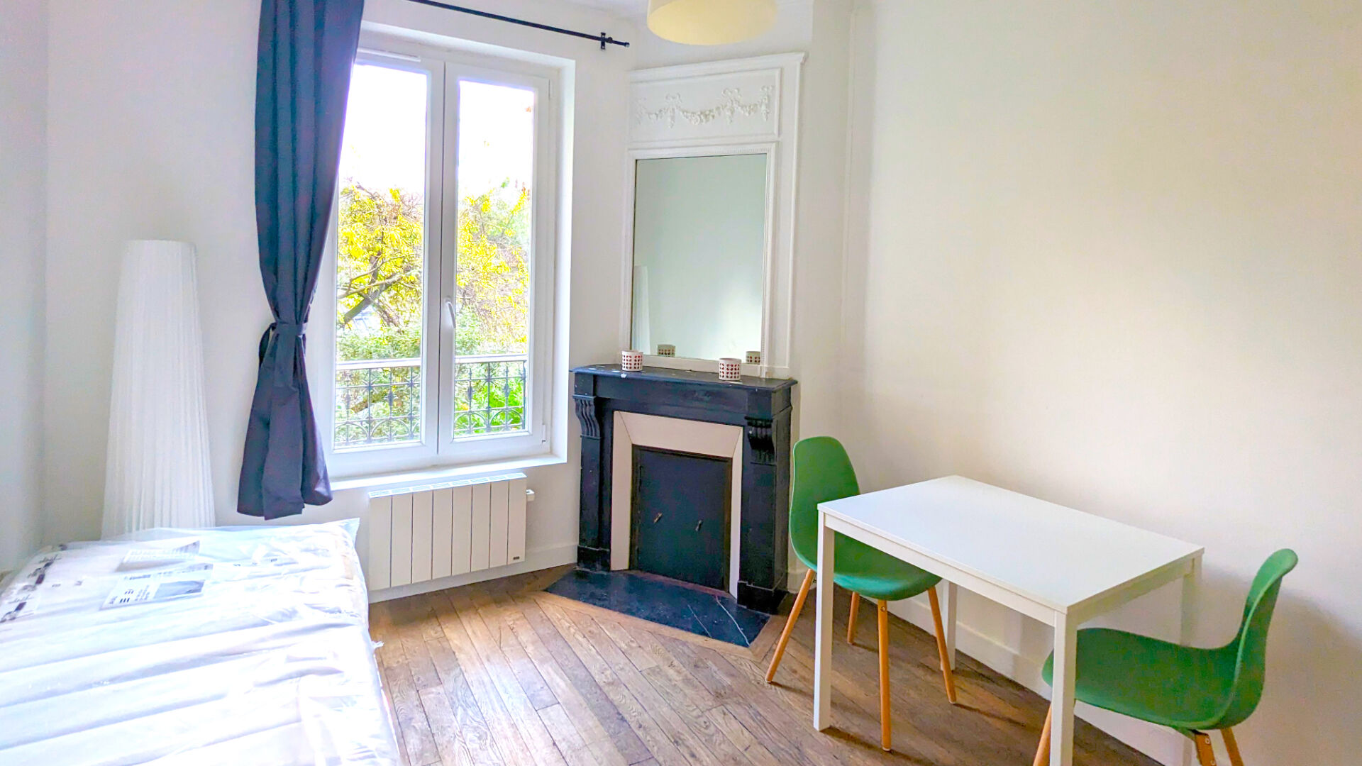 LOCATION MEUBLEE : appartement F1 (24 m²) à PARIS 14