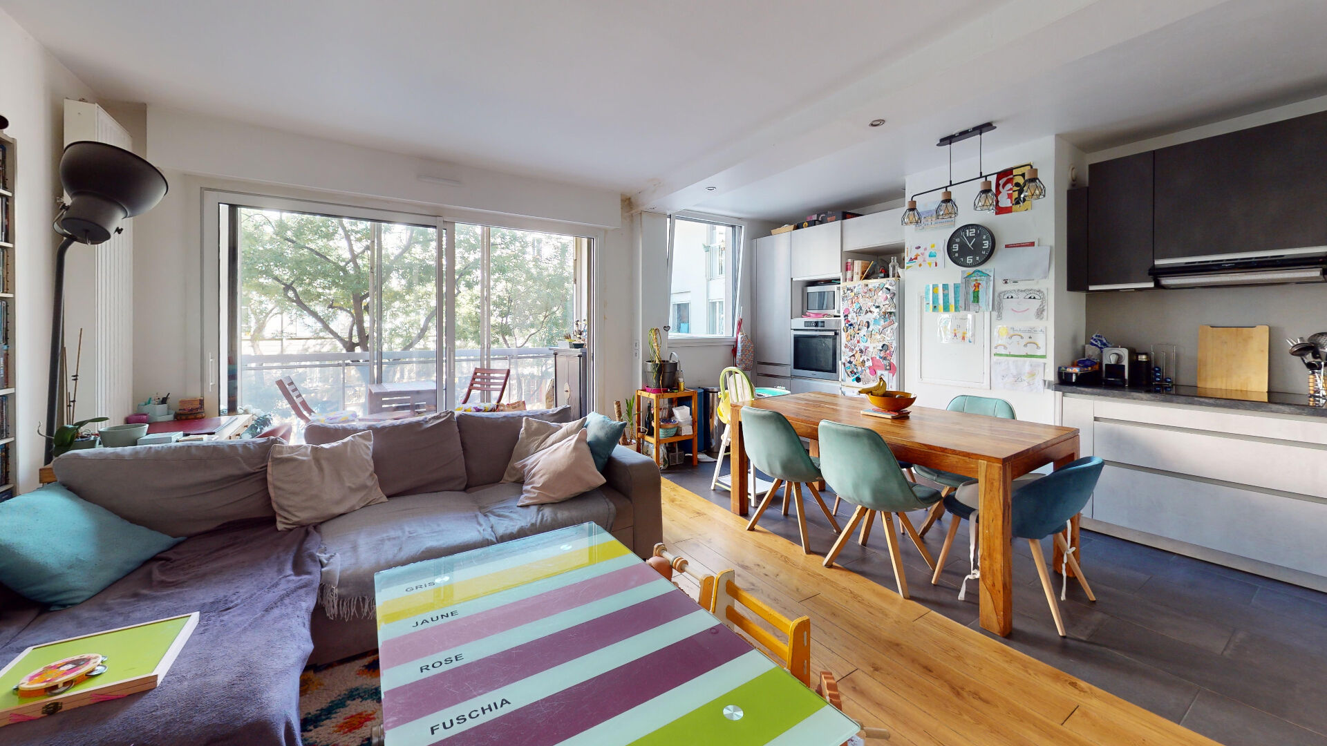 PARIS 14e  PLAISANCE  3 PIÈCES DE 70 M² AVEC LOGGIA