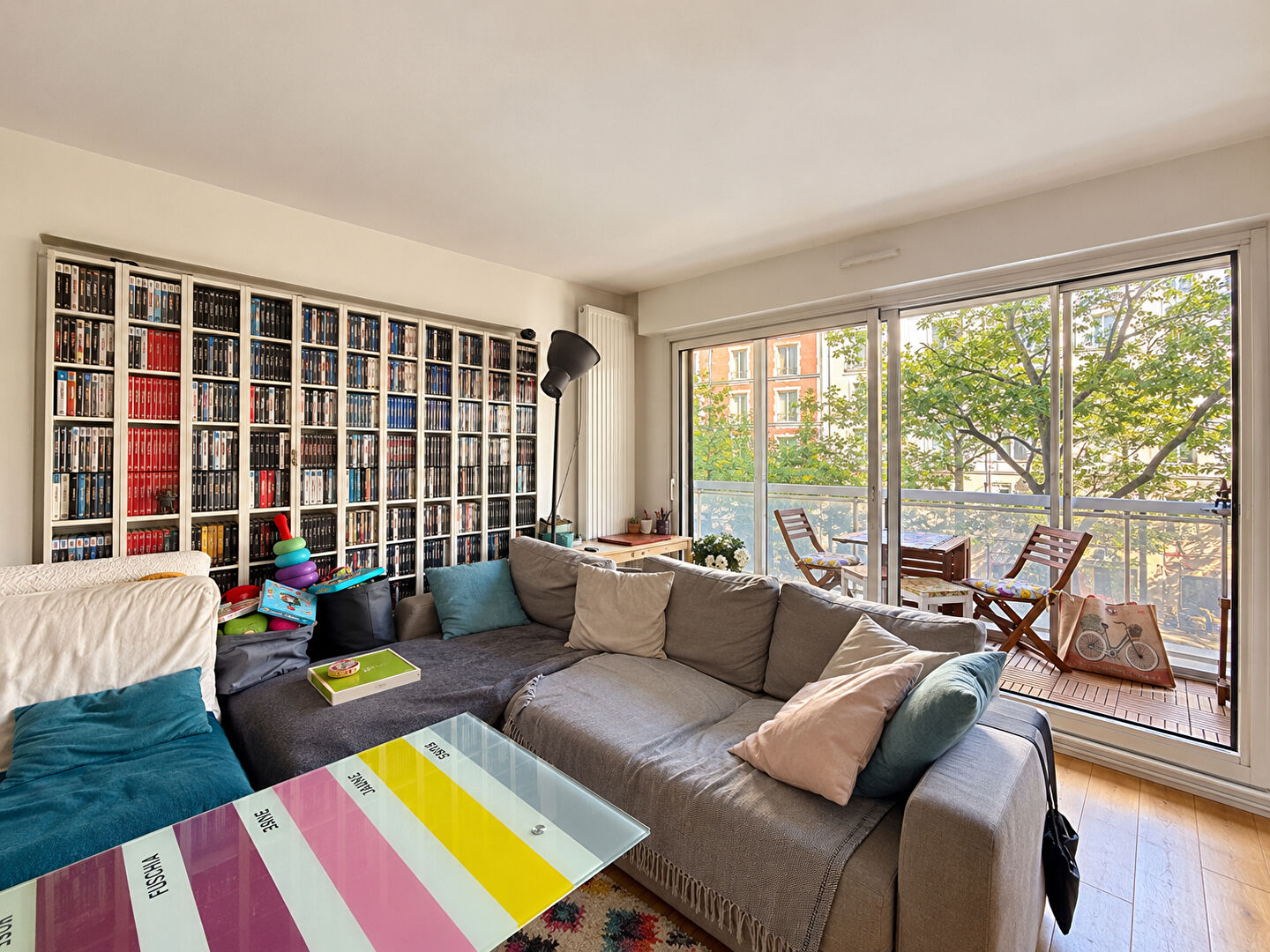 PARIS 14e  PLAISANCE  3 PIÈCES DE 70 M² AVEC LOGGIA