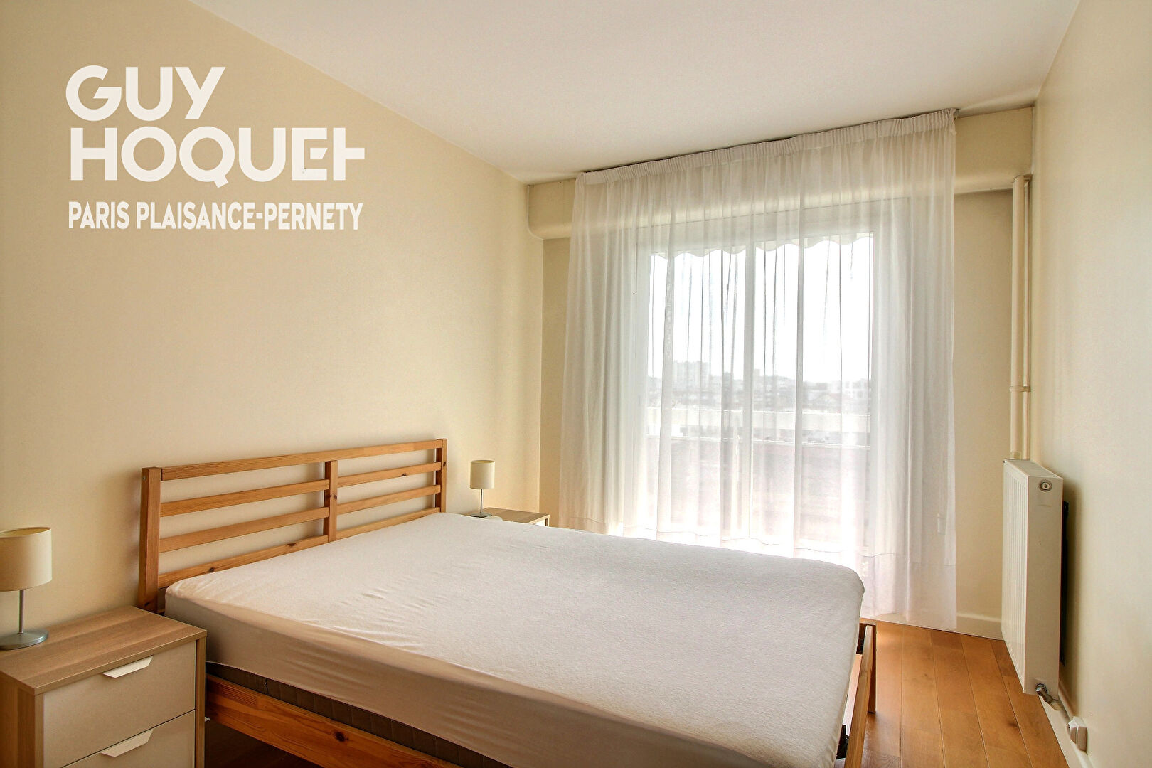 LOCATION : appartement meublé de 2 pièces (44 m²) à PARIS