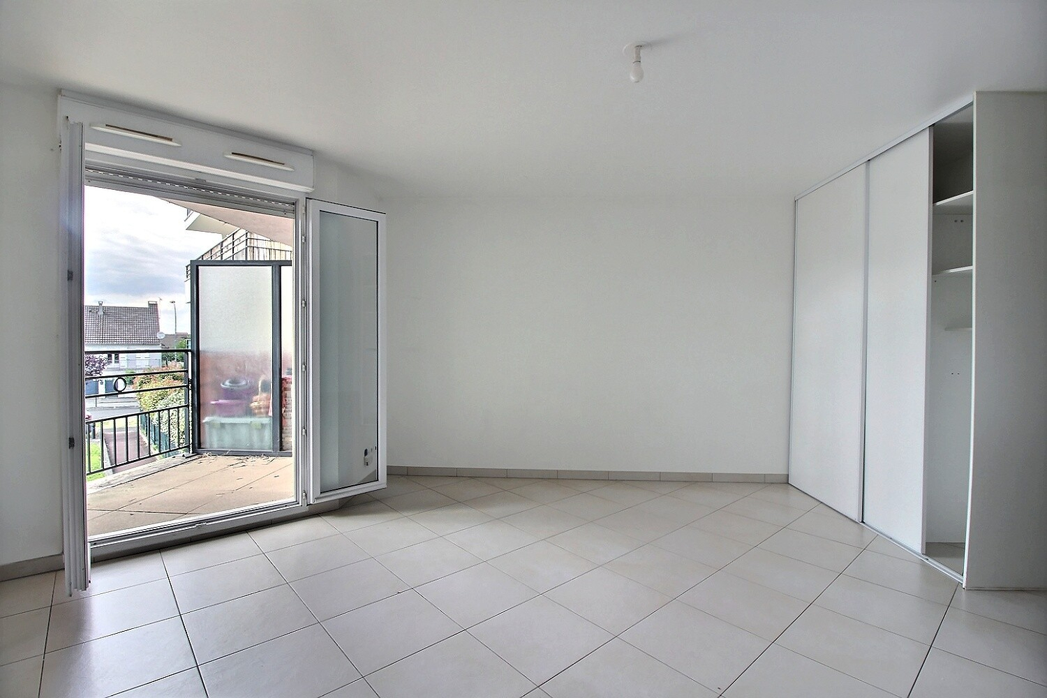 VENTE d'un appartement T1 (36 m²) à VIGNEUX SUR SEINE
