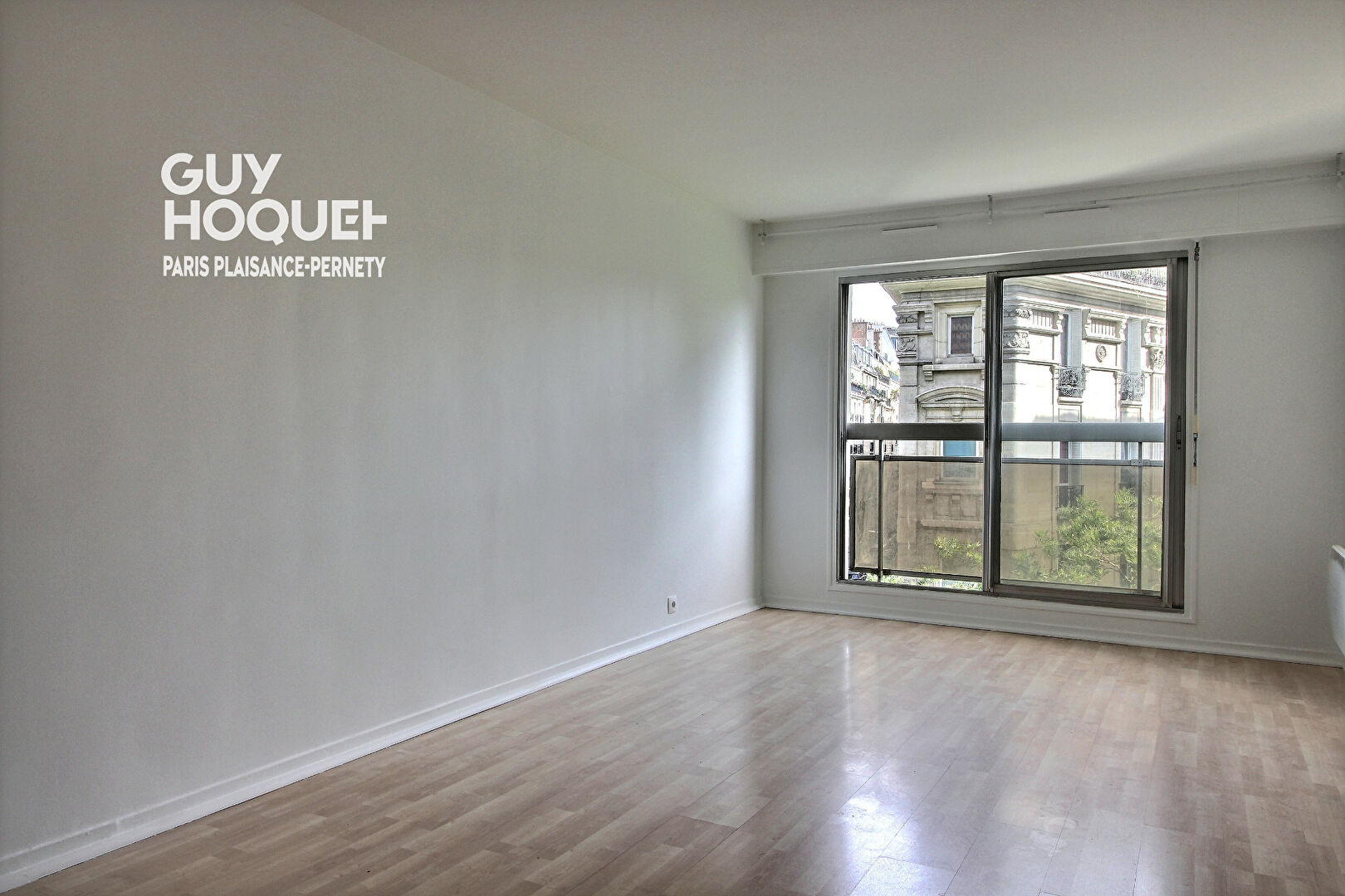 LOCATION : appartement de 3 pièces (70 m²) à PARIS