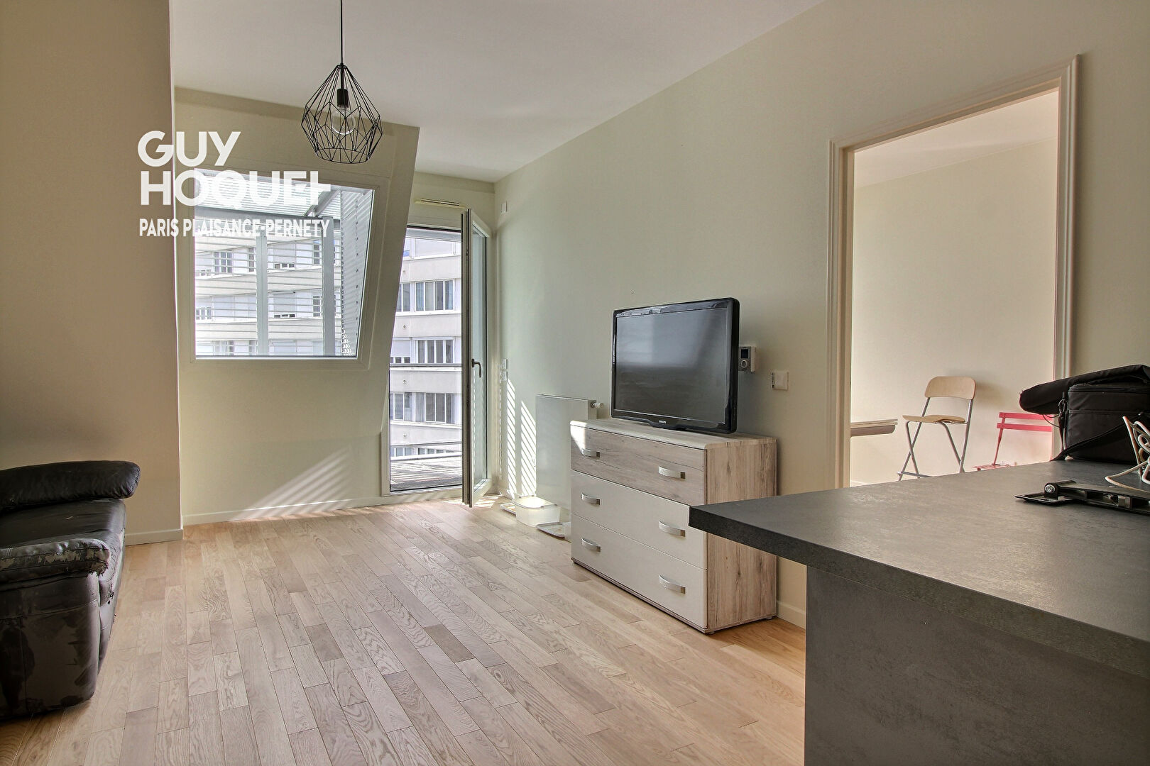 À louer : Appartement non meublé 2 pièces à Paris - Référence L902