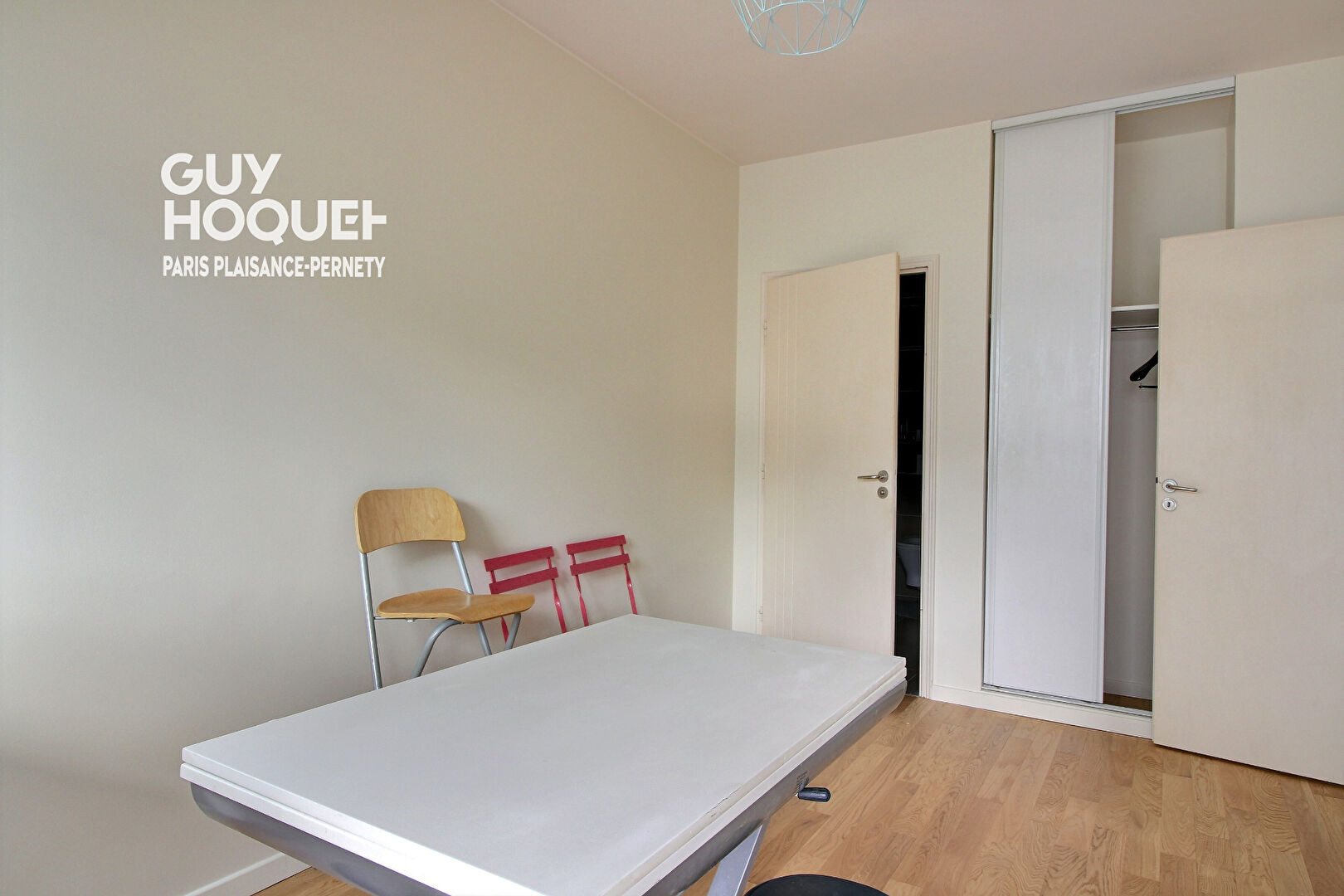 À louer : Appartement non meublé 2 pièces à Paris - Référence L902