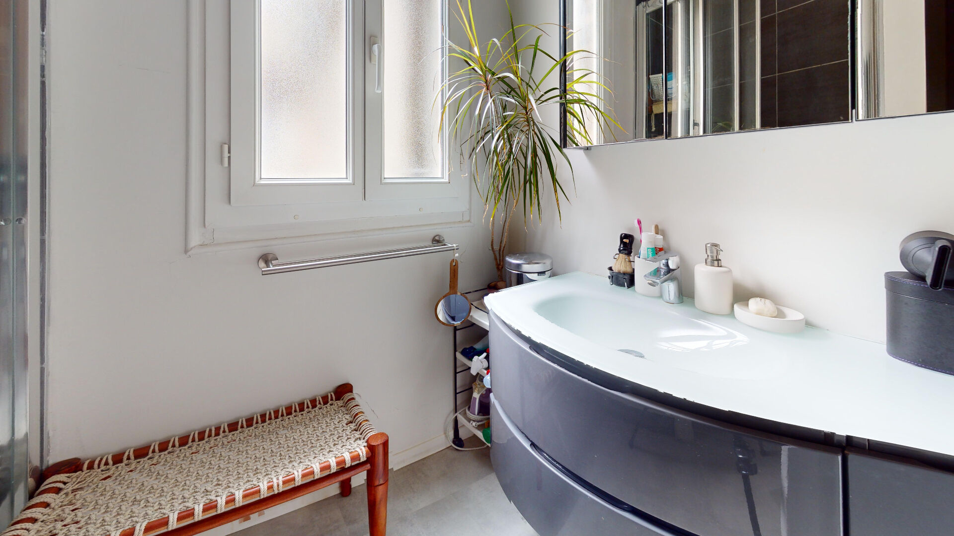 À vendre : Appartement 2 pièces avec vue dégagée à Paris  14