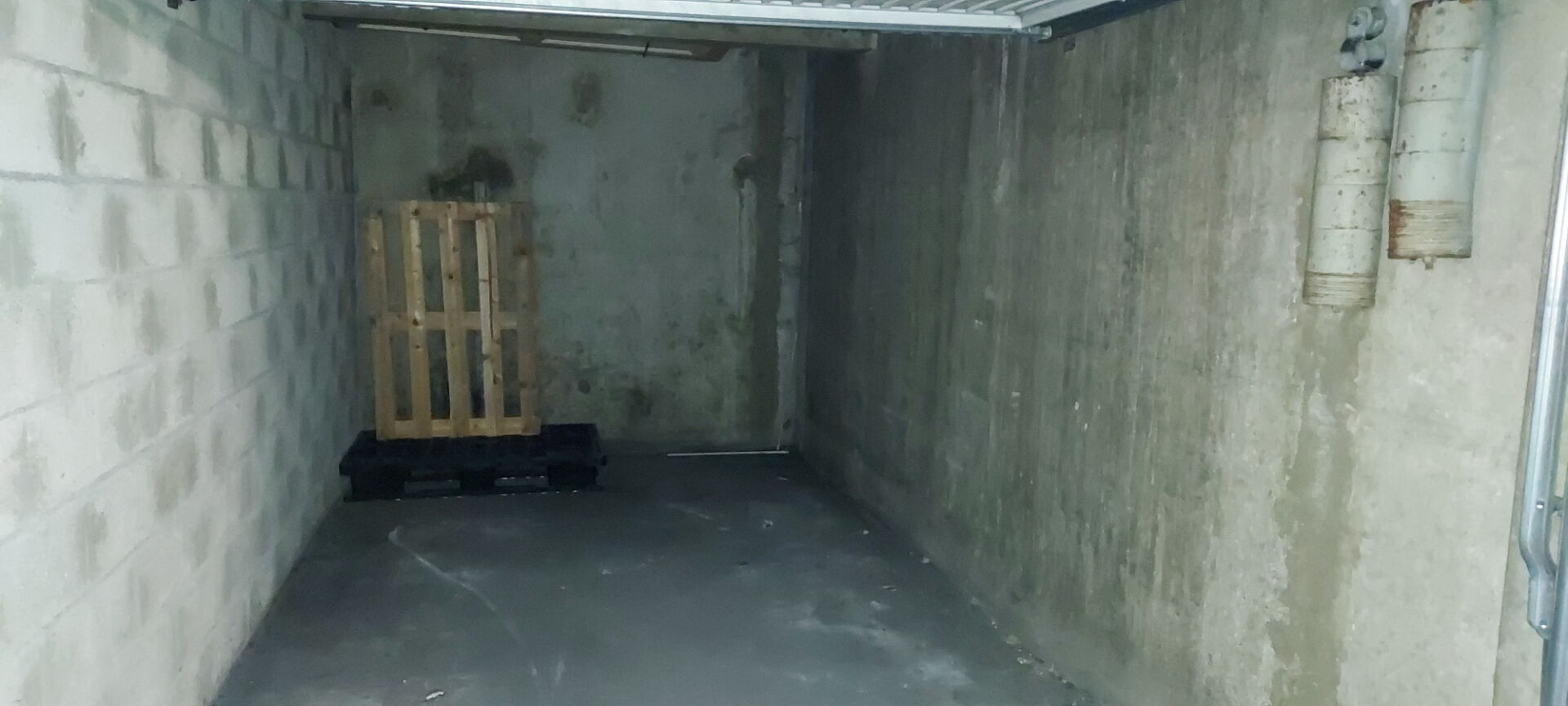 Parking / box  11 m2