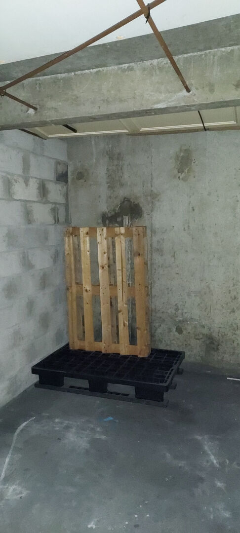 Parking / box  11 m2