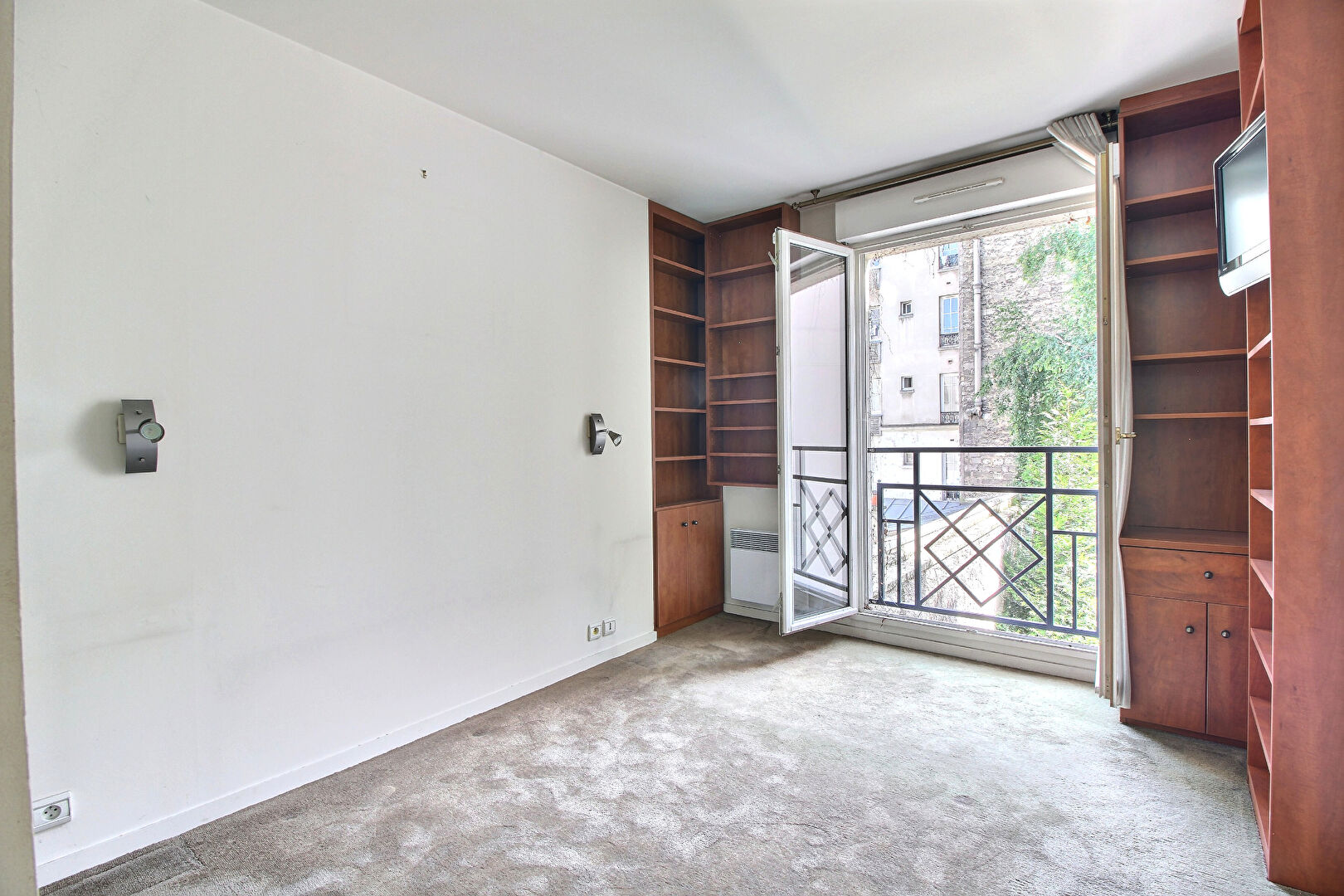 À vendre : Appartement 3/4 pièces à Paris - Référence V989