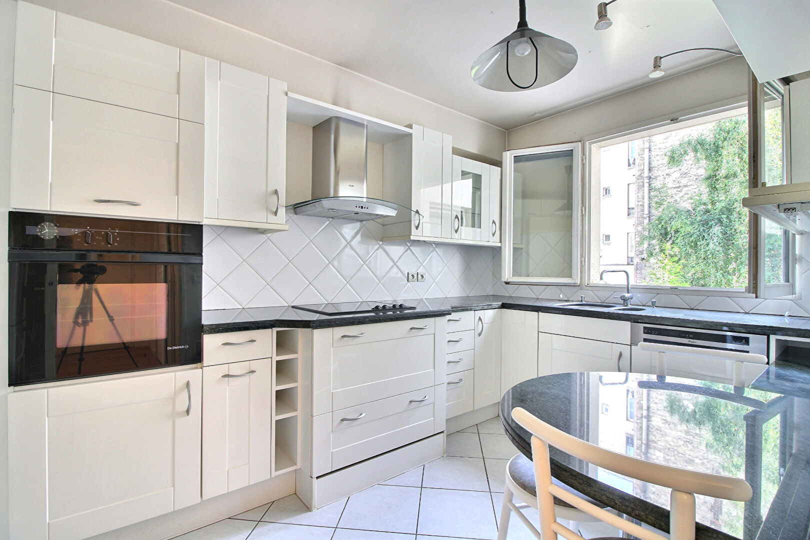 À vendre : Appartement 3/4 pièces à Paris - Référence V989