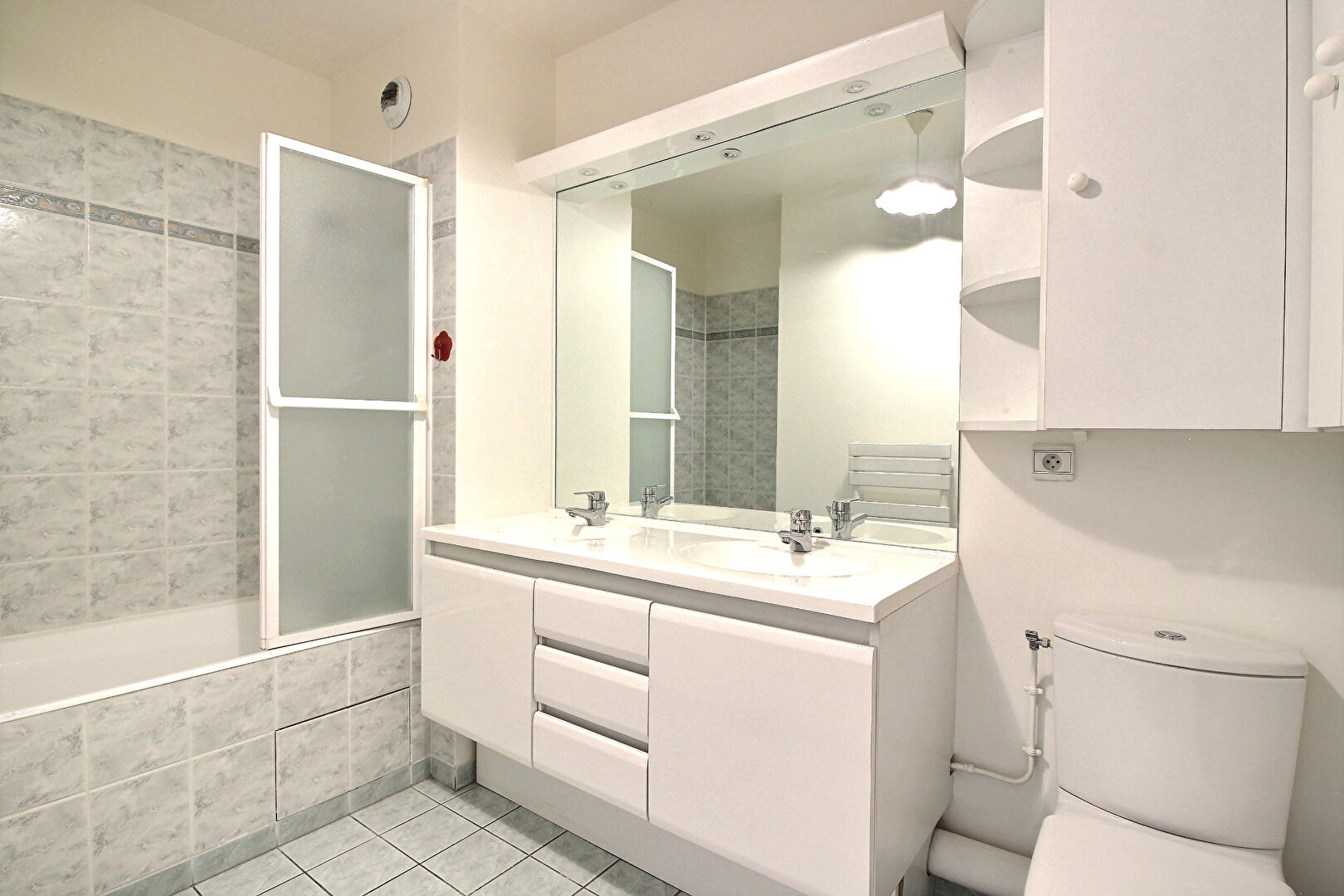 À vendre : Appartement 3/4 pièces à Paris - Référence V989