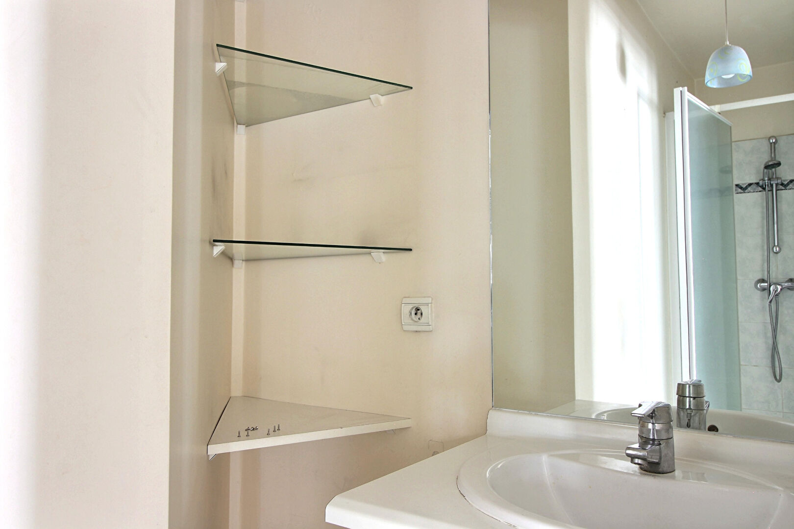 À vendre : Appartement 3/4 pièces à Paris - Référence V989