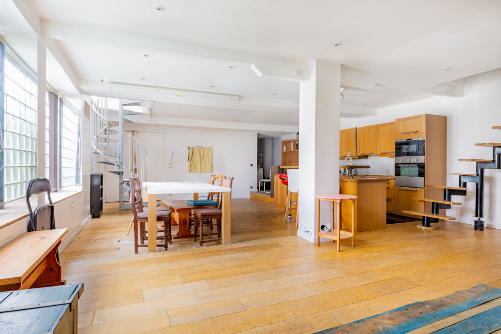 Loft Paris 19 3 pièce(s) 115 m2 au sol