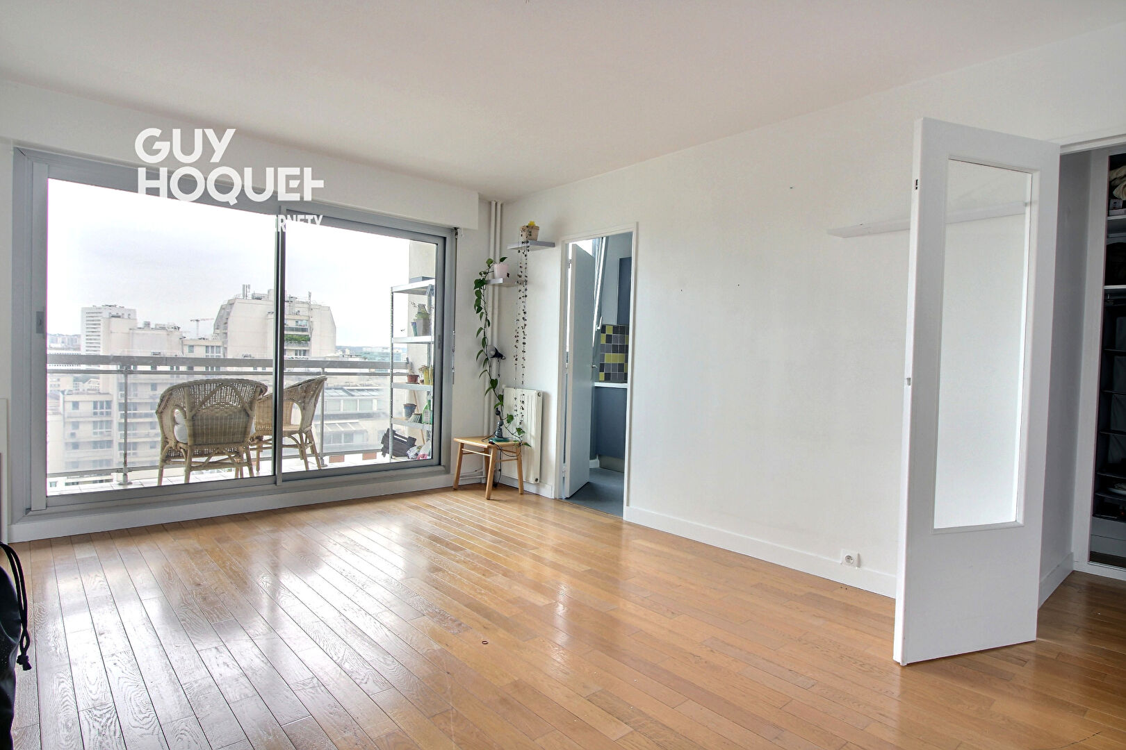 Appartement  non meublé 1 pièce à louer à Paris - Vue dégagée et panoramique