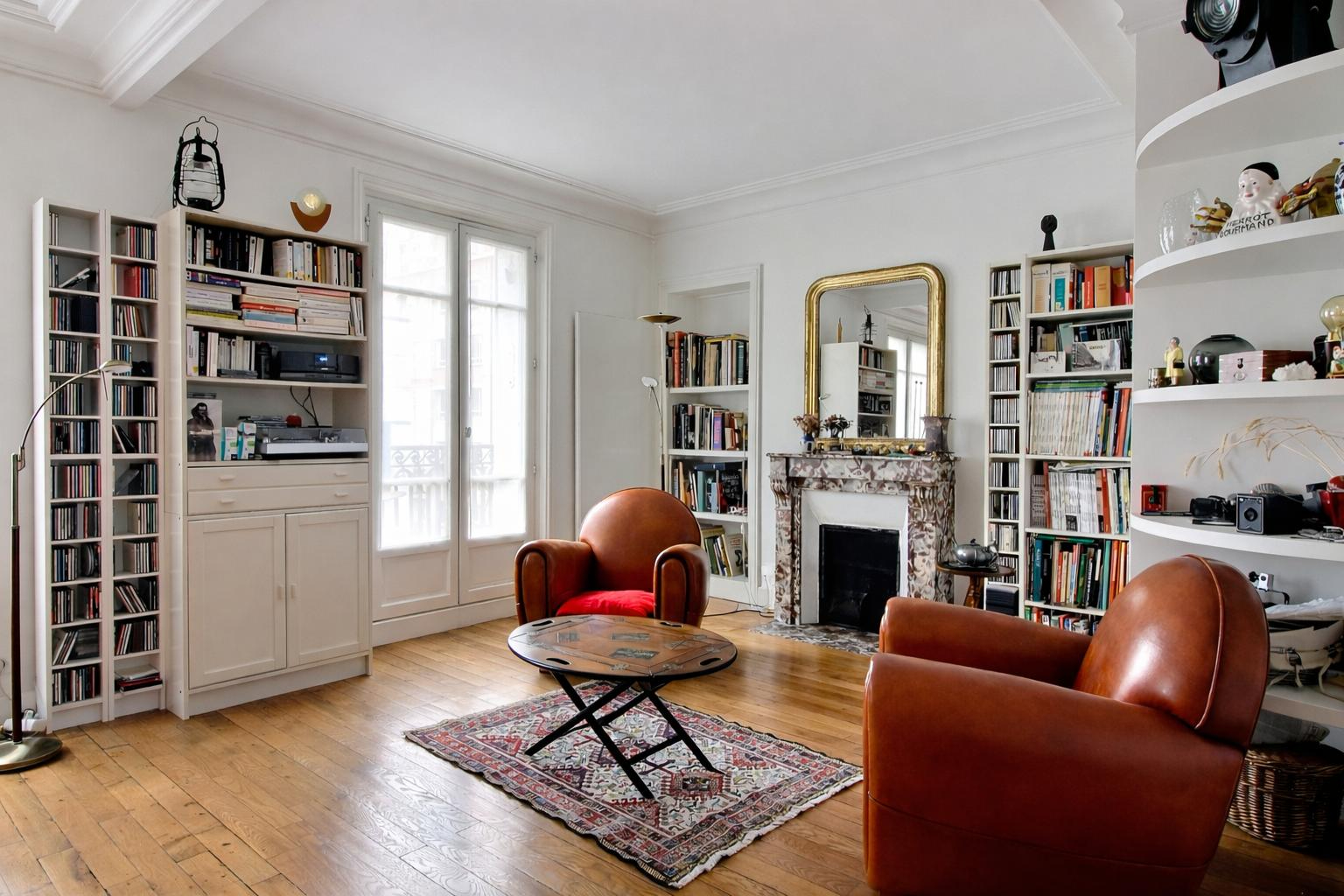 À vendre : Appartement 4 pièces + extérieurs à Paris - Référence V1051