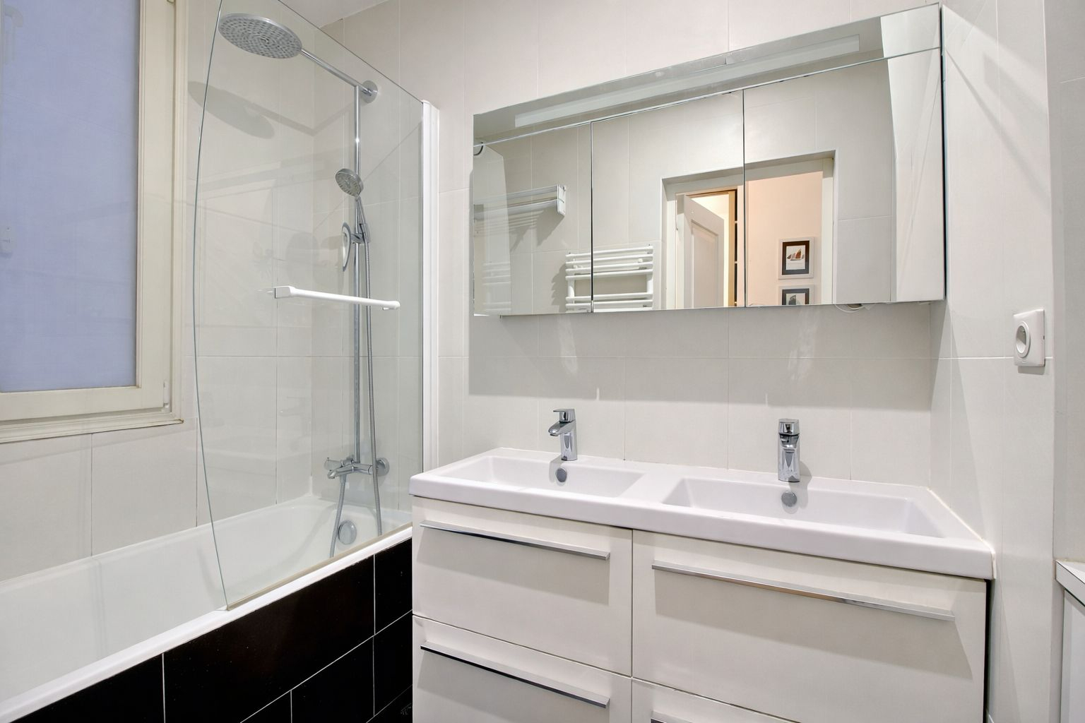 À vendre : Appartement 4 pièces + extérieurs à Paris - Référence V1051